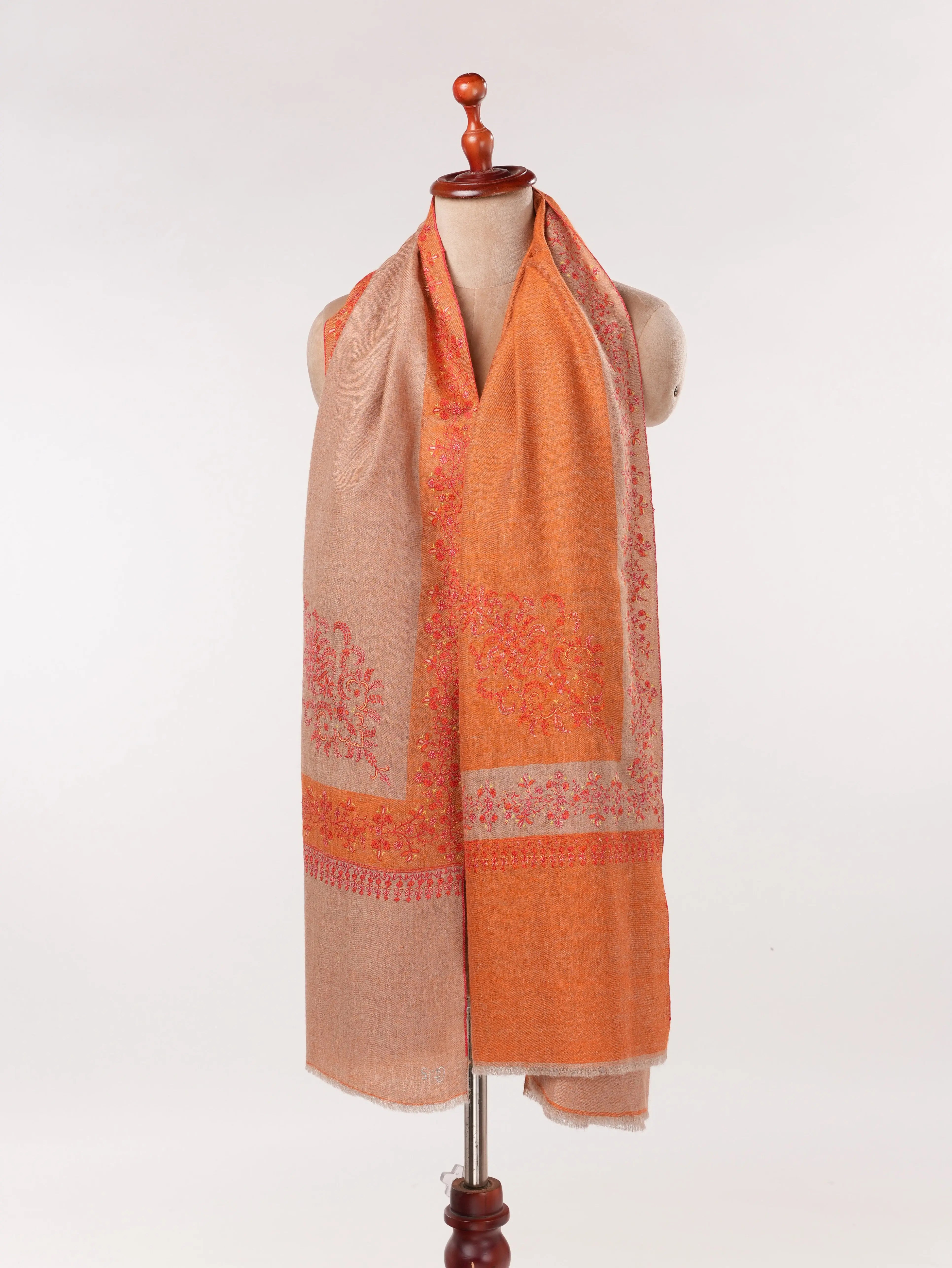 Daurdar Double Shade Hand Embroidered Kashmiri Handwoven Pashmina Shawl Shahkaar.com