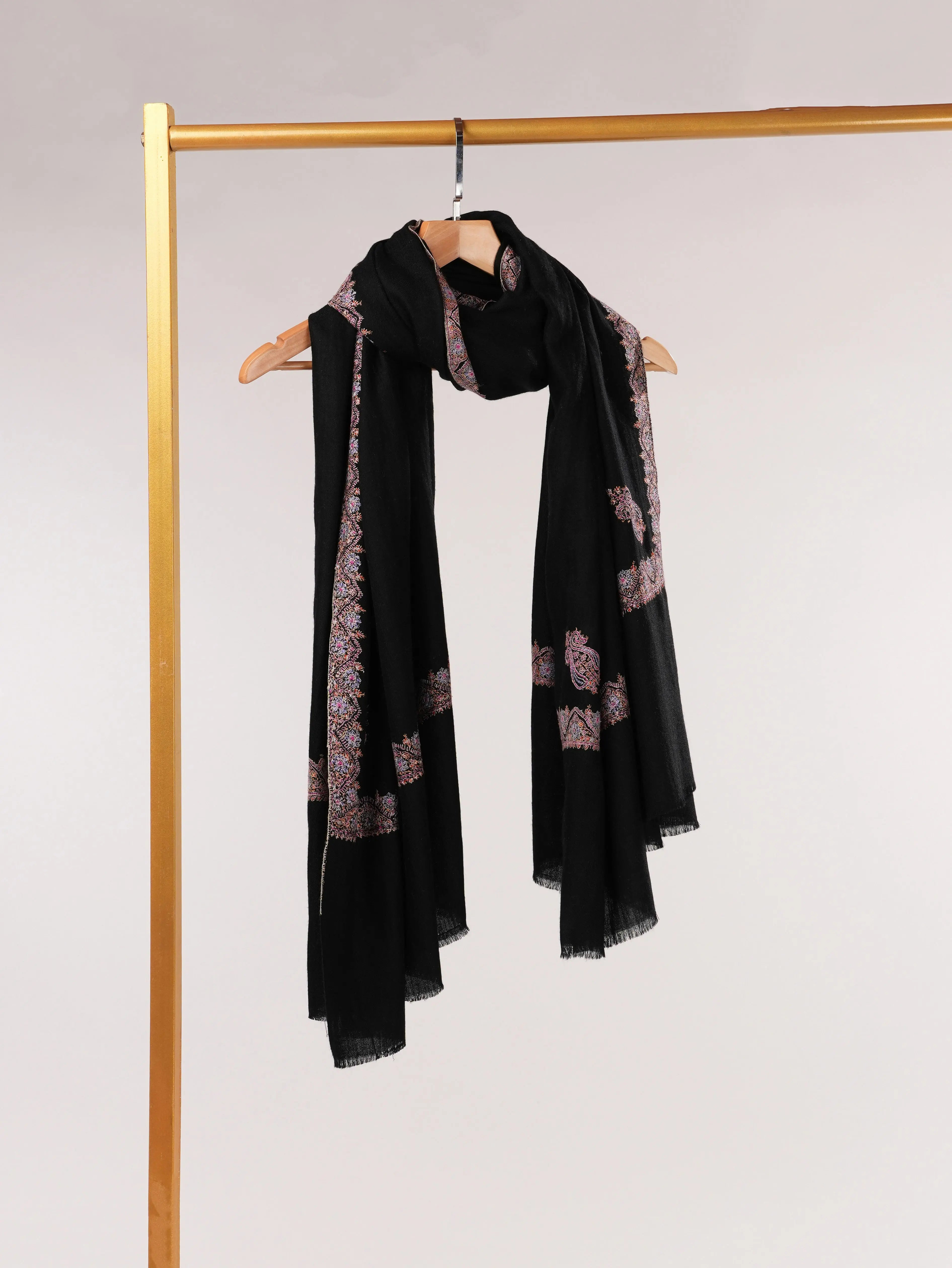 Kashmiri Handwoven Natural White Pashmina Shawl with Hashidar Sozni Embroidery Shahkaar.com