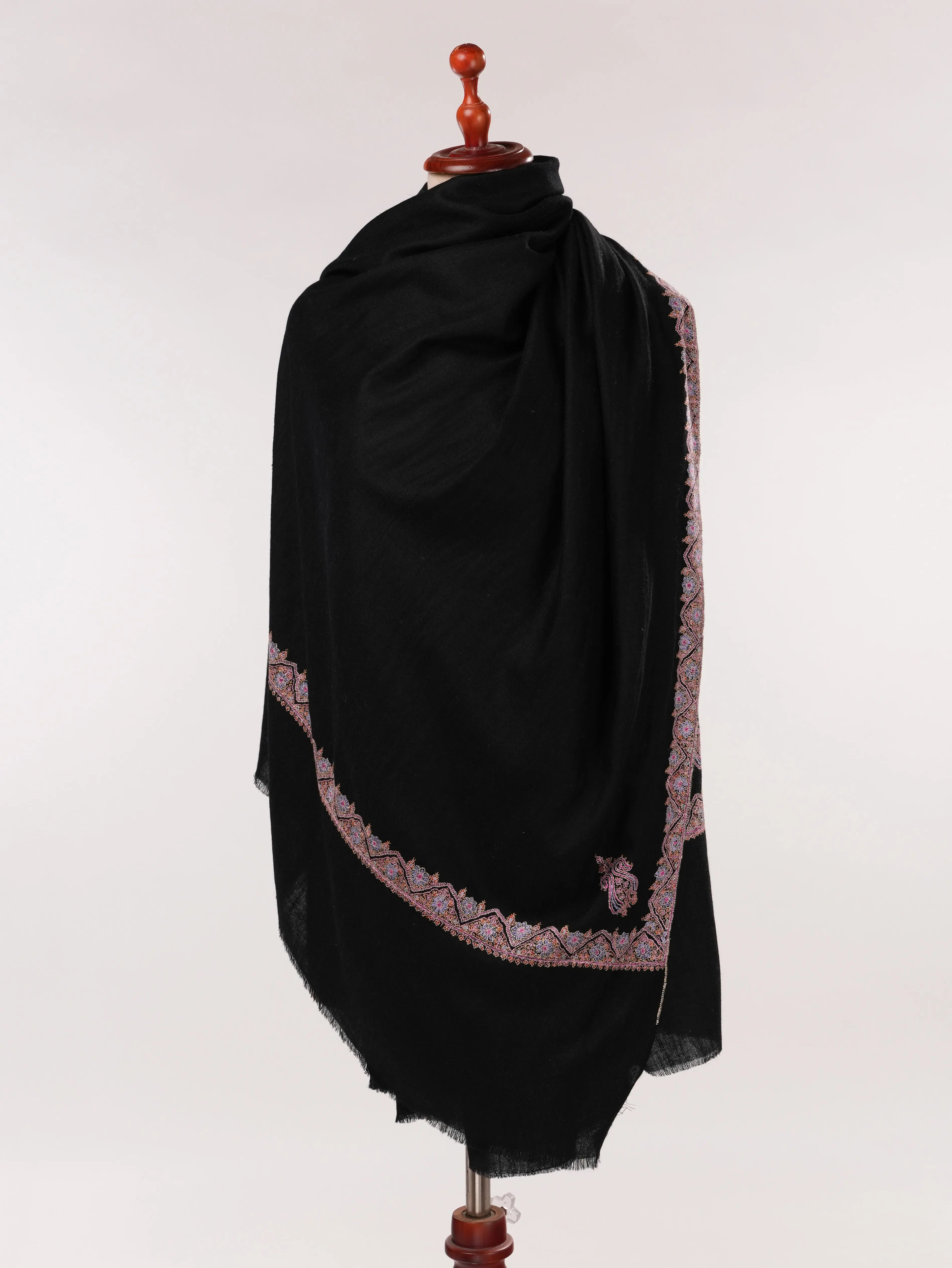 Kashmiri Handwoven Natural White Pashmina Shawl with Hashidar Sozni Embroidery Shahkaar.com