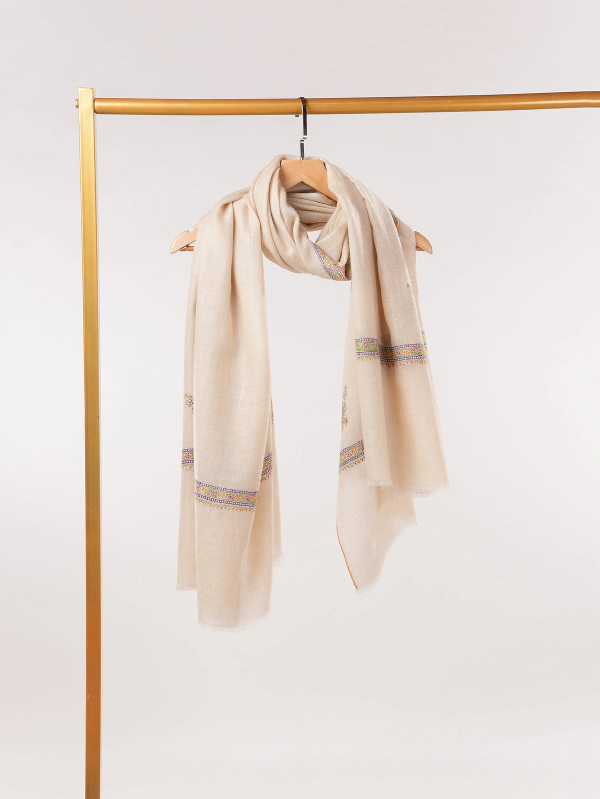 Natural White Handwoven Hashidar Sozni Embroidered Pashmina Shawl