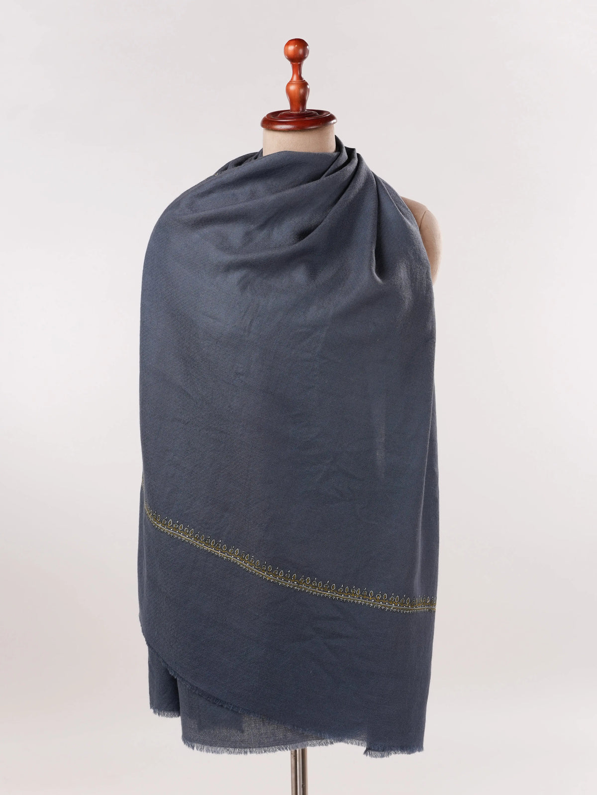 Baildar İşlemeli El İşi Kayrak Mavisi Pashmina Şal