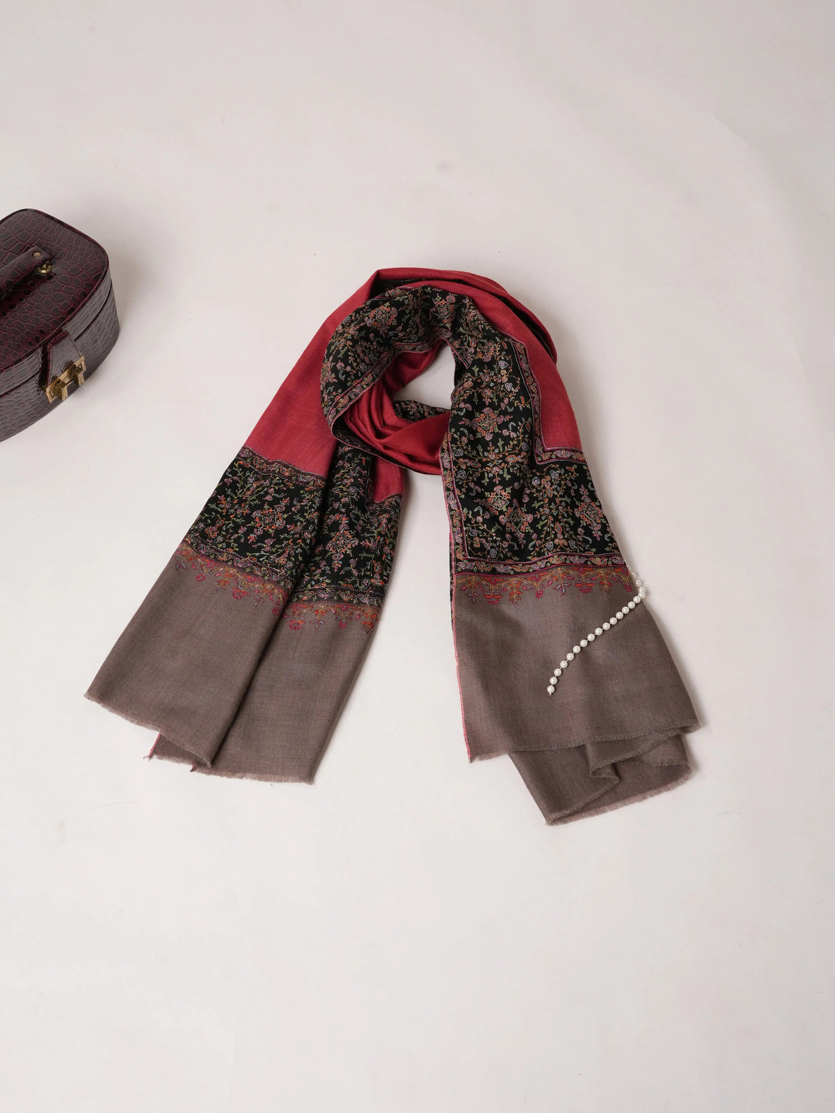 Handwoven Soft Pashmina Shawl with Daurdar Sozni Embroidery