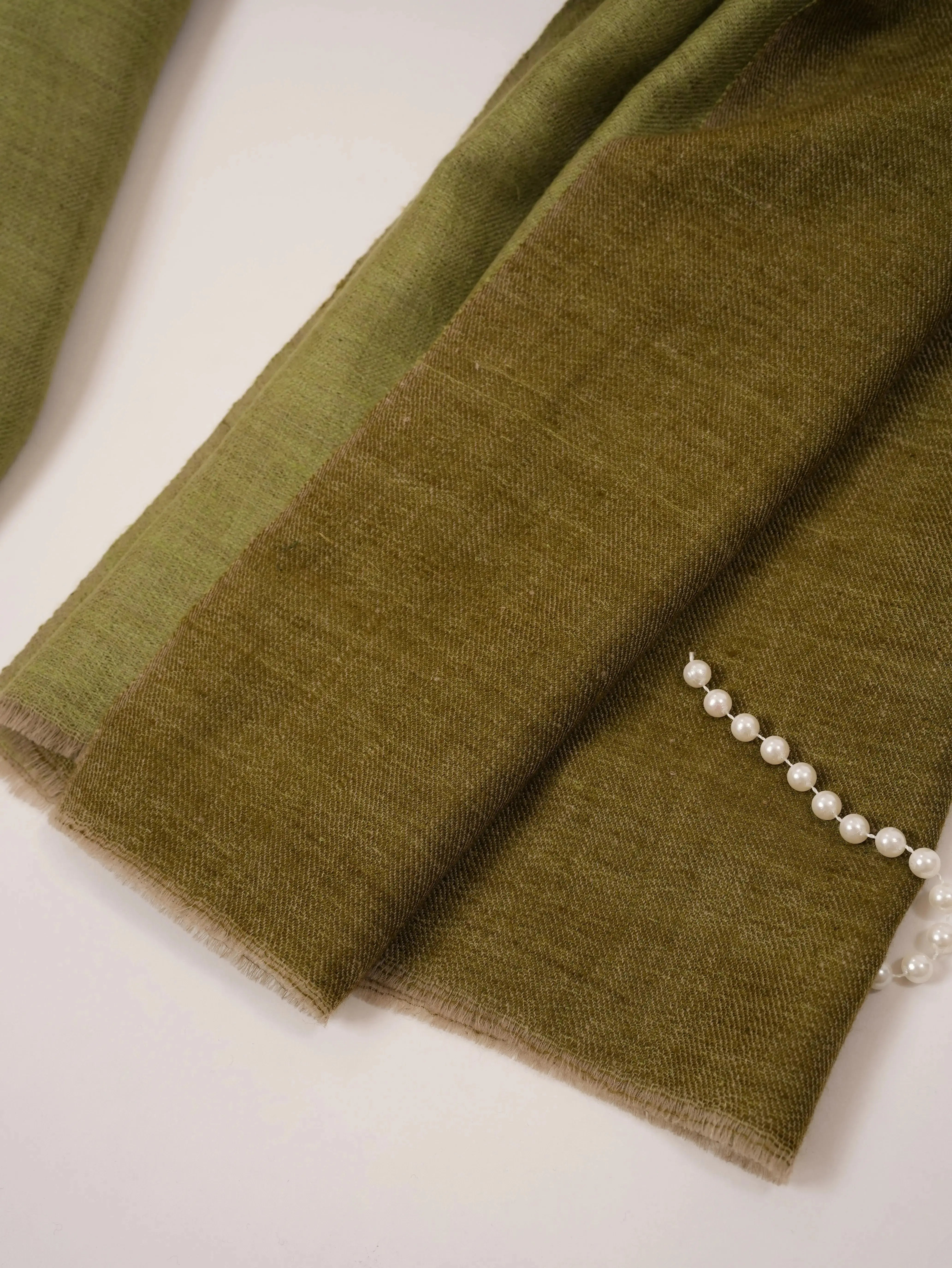 Handspun Green Oversized Pashmina Shawl Handwoven with Dual Shade Shahkaar.com