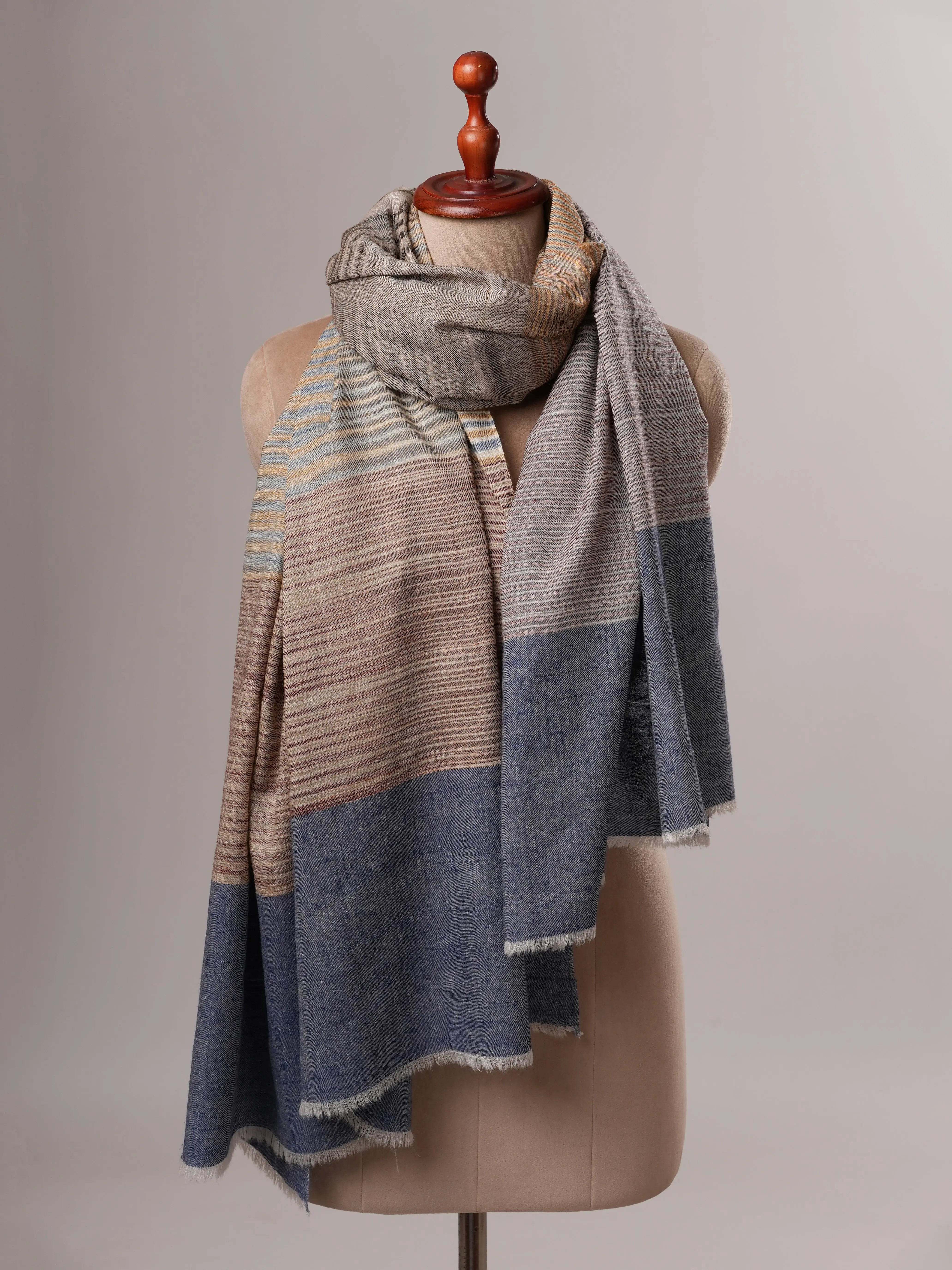 Featherlight Khatrass Handloom Pashmina Shawl Shahkaar