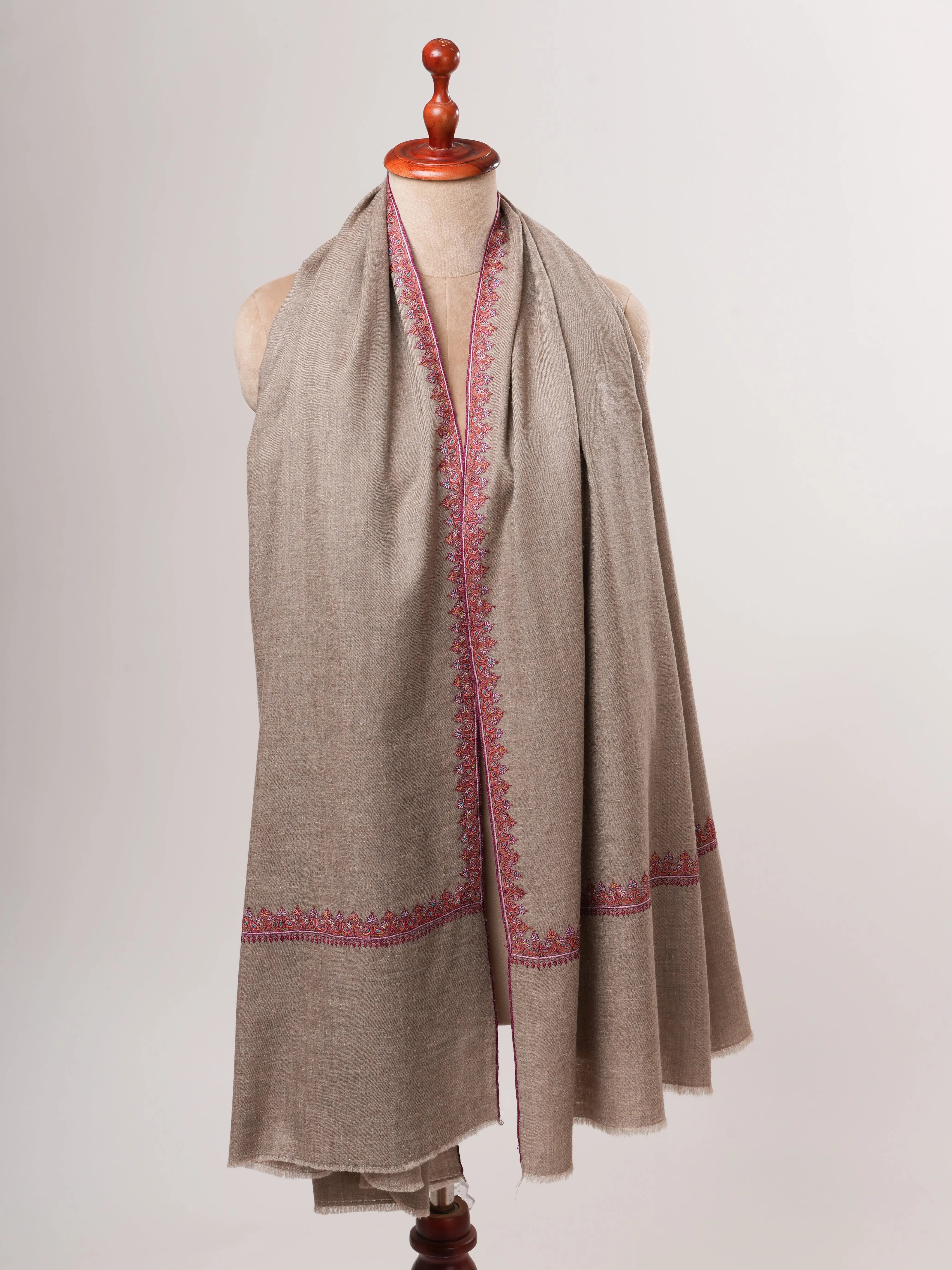 Natural Grey Hashia Embroidered Kashmiri Pashmina Shawl – Timeless Handwoven Luxury Shahkaar
