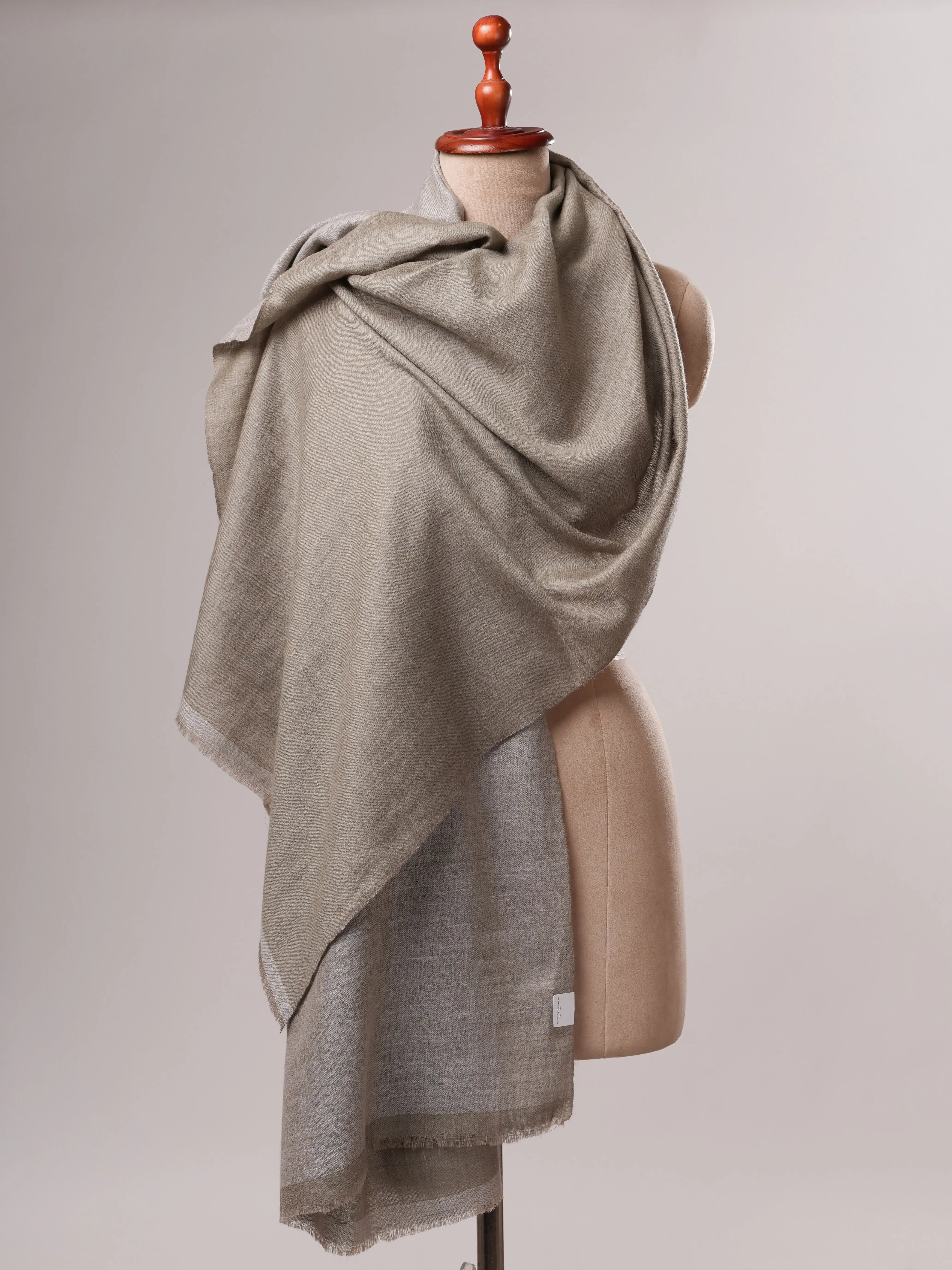 Handwoven Authentic Pashmina Shawl in Dual Tone