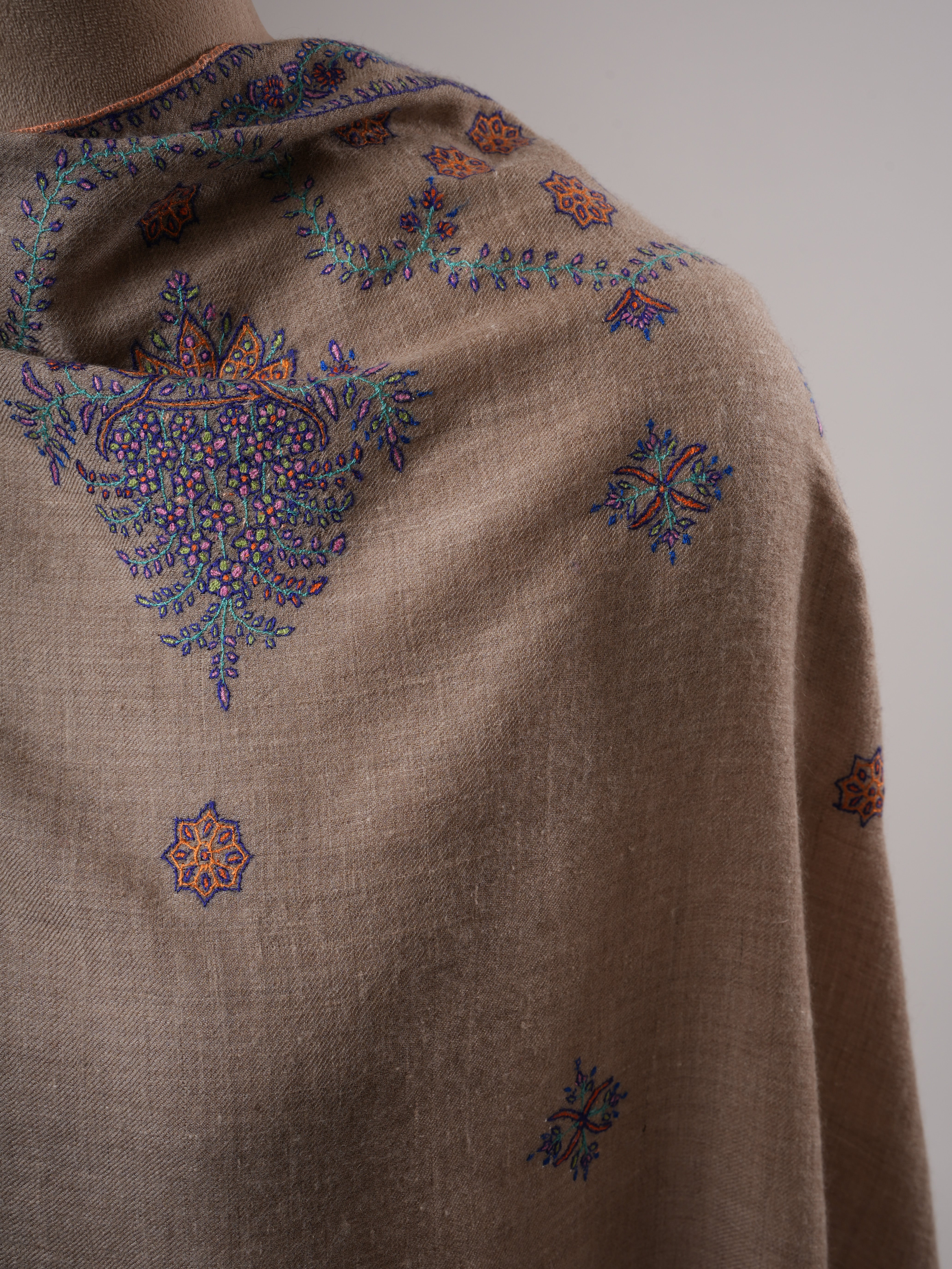 Natural Grey Handloomed Pashmina Shawl with Buteh Embroidery Shahkaar
