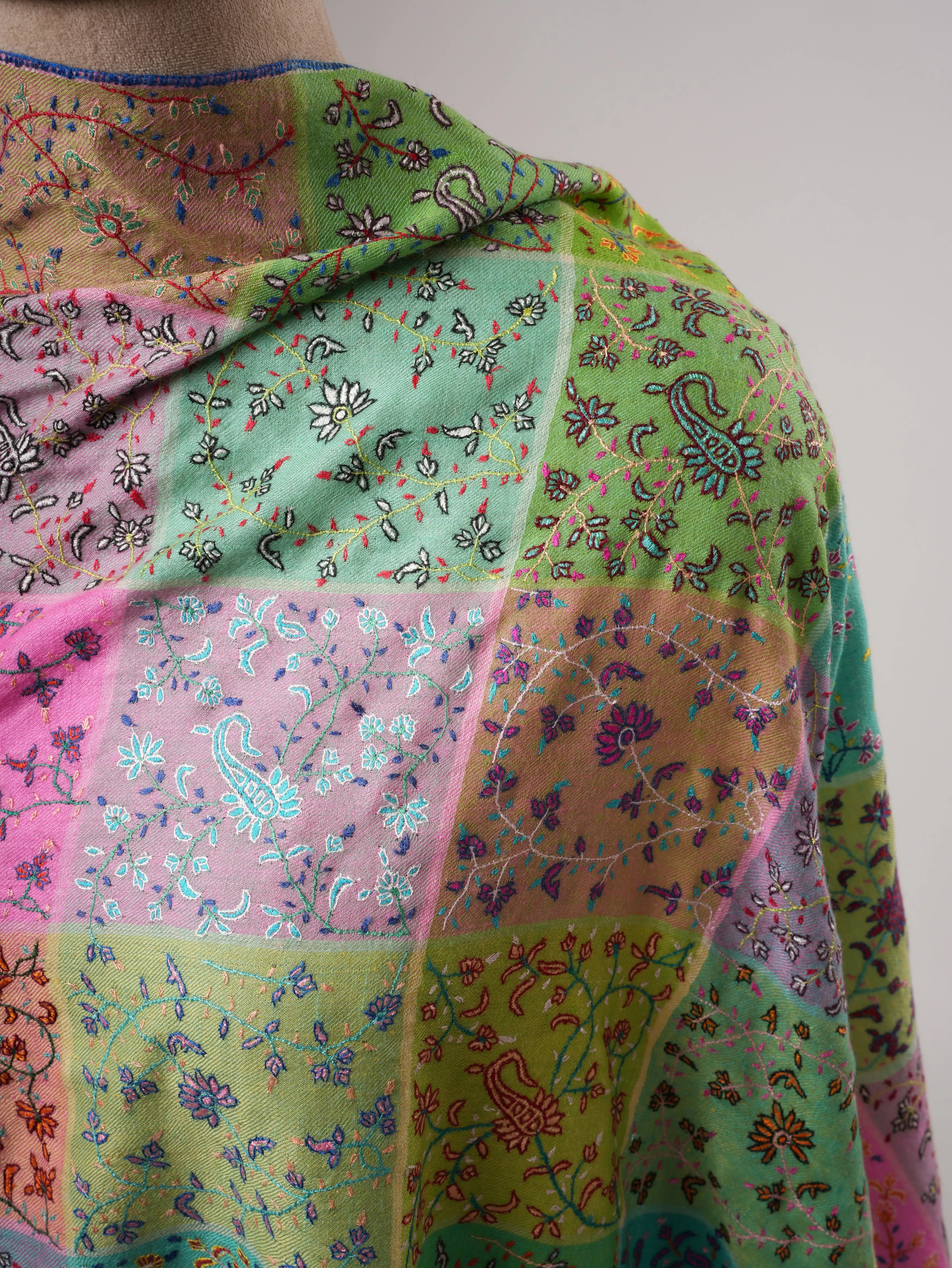 Handwoven Indian Kashmiri Pashmina Shawl with Fine Sozni Embroidery Shahkaar