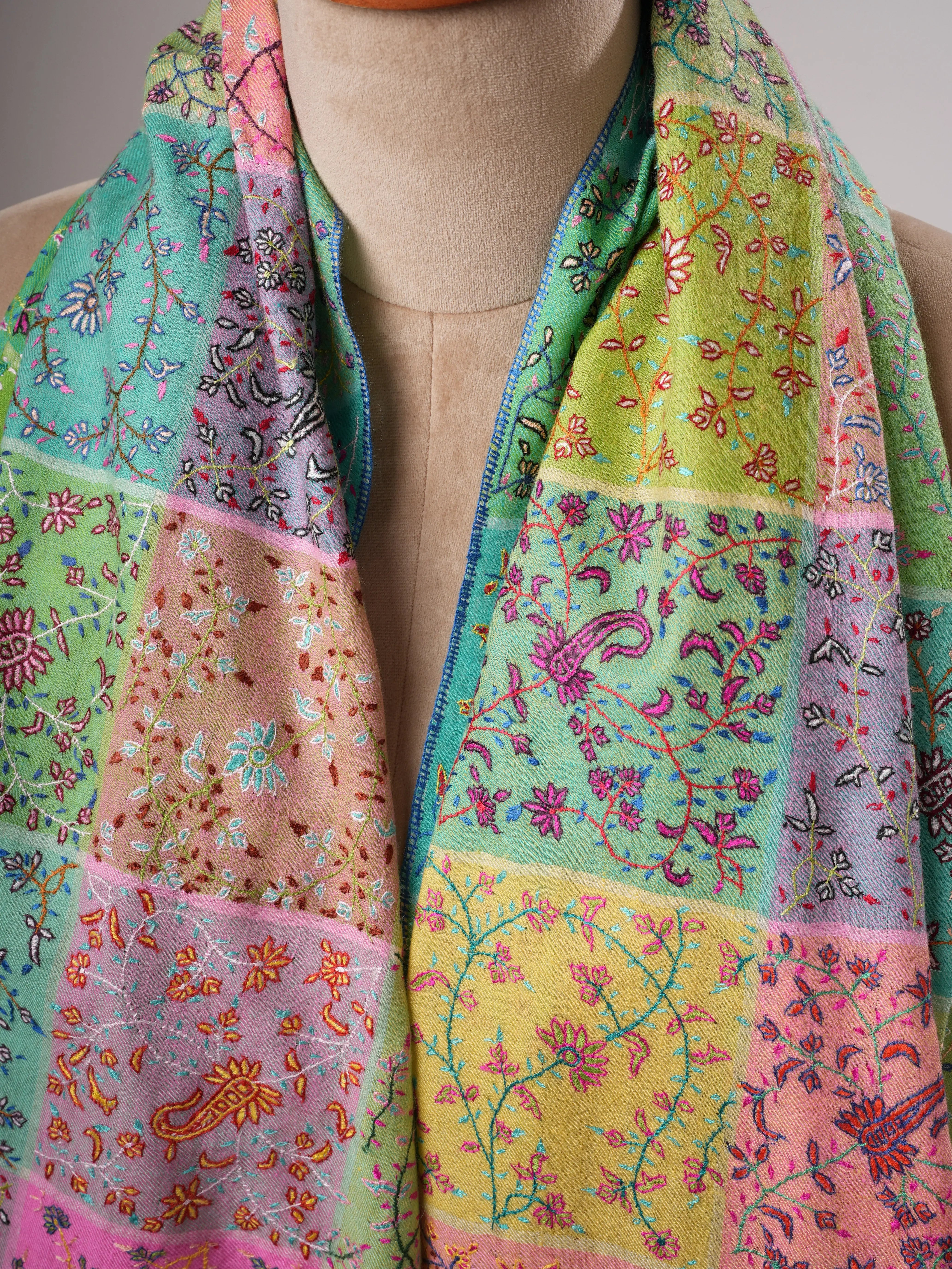 Handwoven Indian Kashmiri Pashmina Shawl with Fine Sozni Embroidery Shahkaar