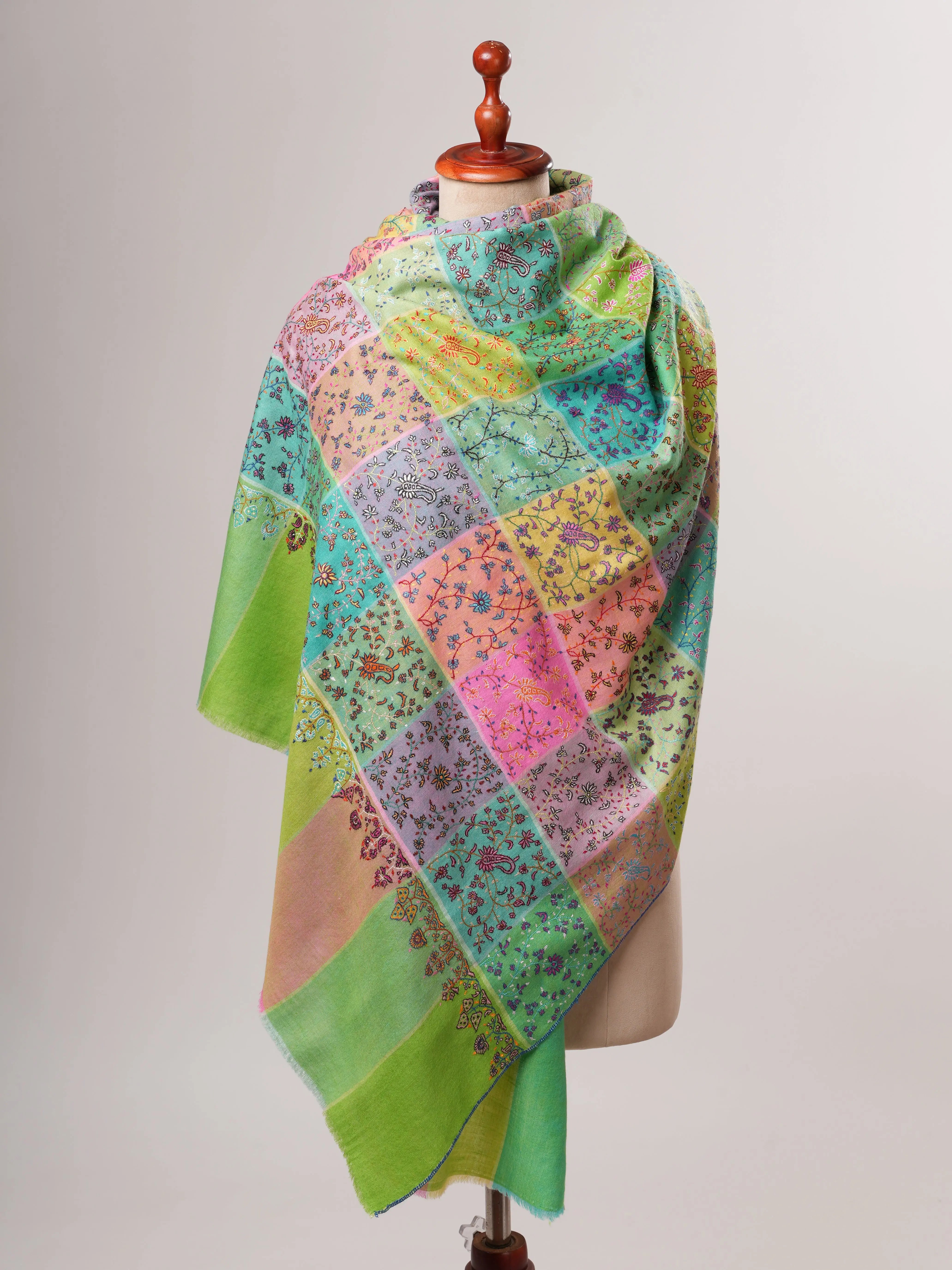 Handwoven Indian Kashmiri Pashmina Shawl with Fine Sozni Embroidery Shahkaar