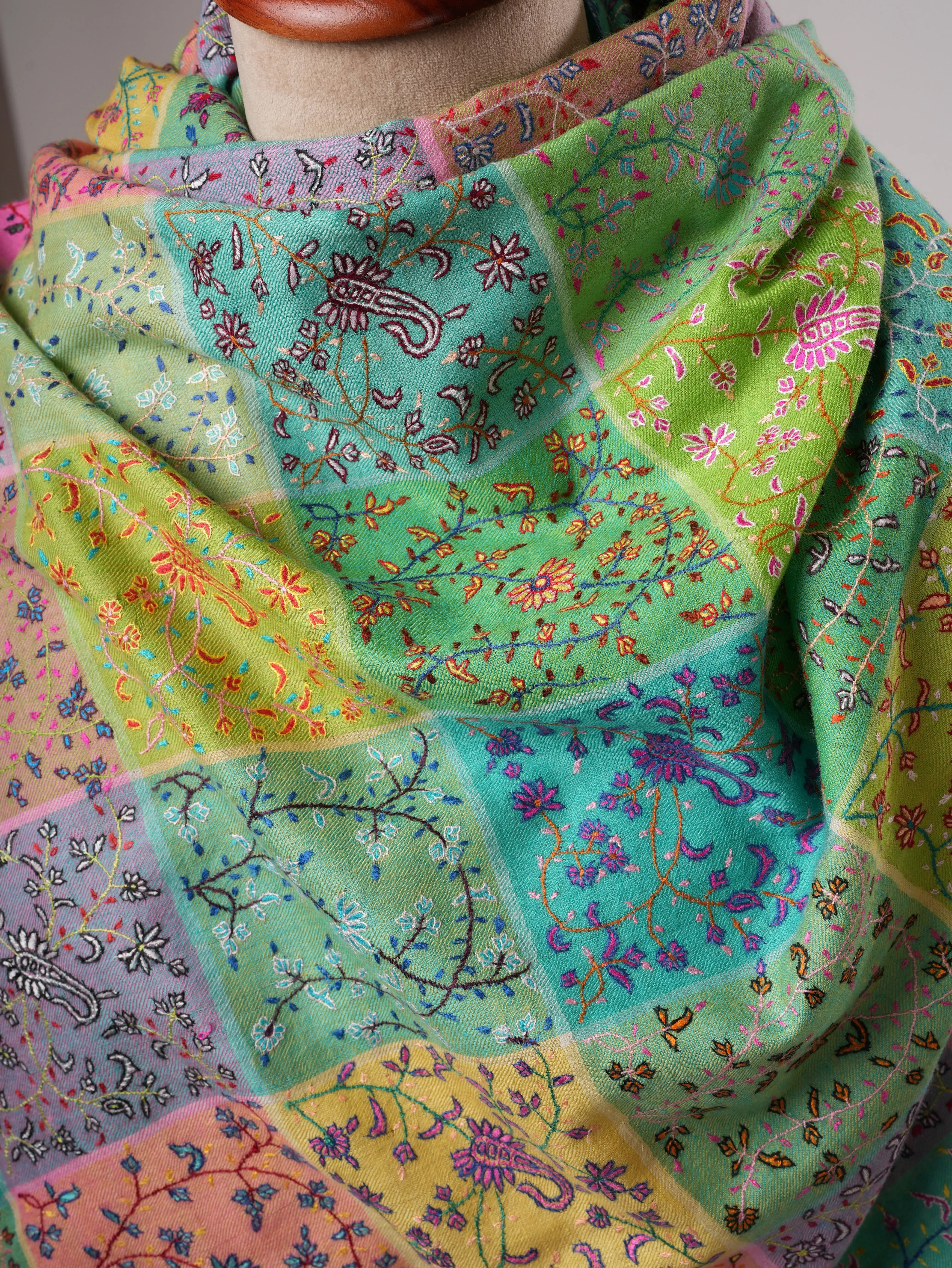 Handwoven Indian Kashmiri Pashmina Shawl with Fine Sozni Embroidery Shahkaar