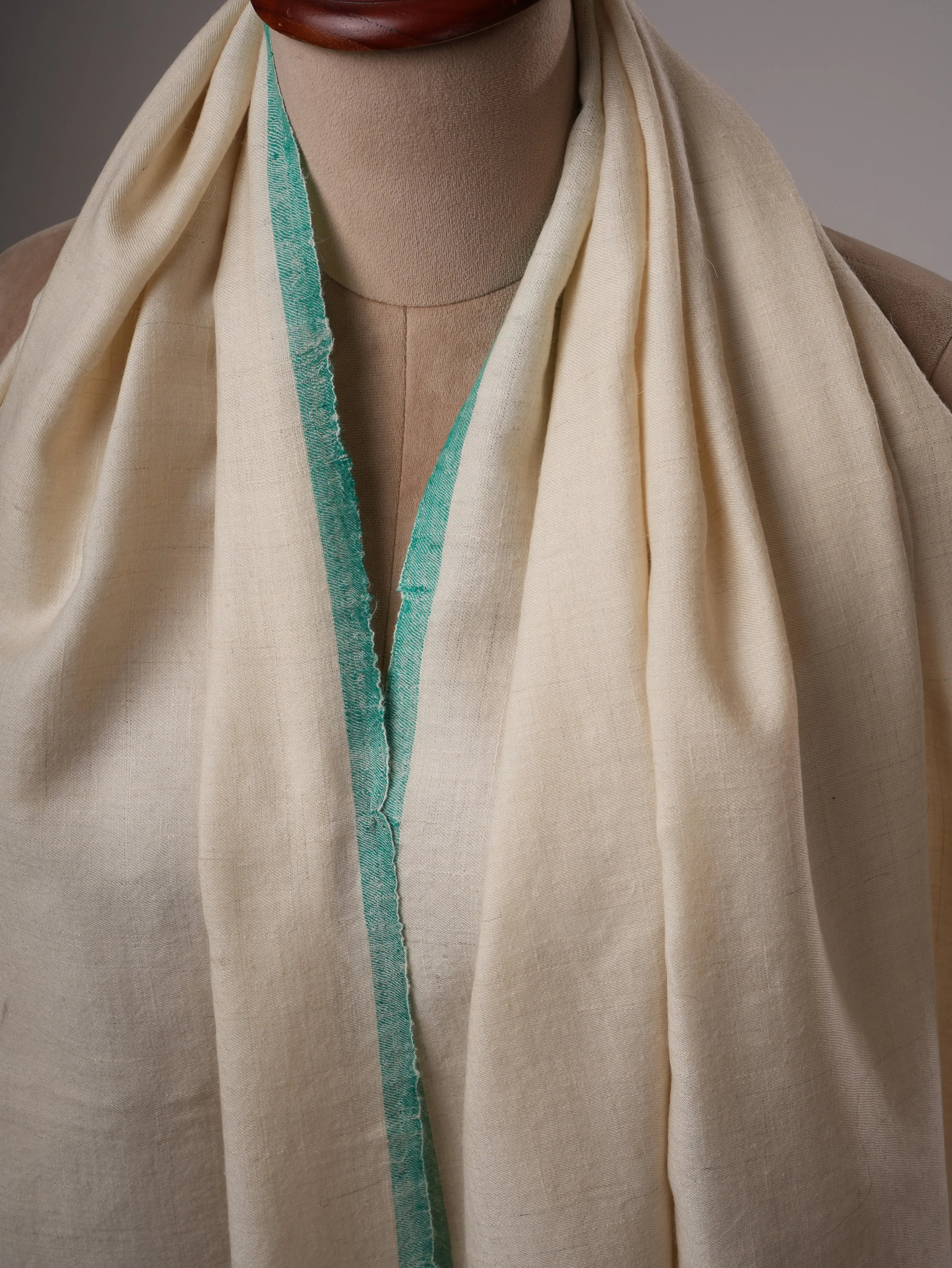 Handwoven Off White Pashmina Shawl with Soft Green Ends Shahkaar