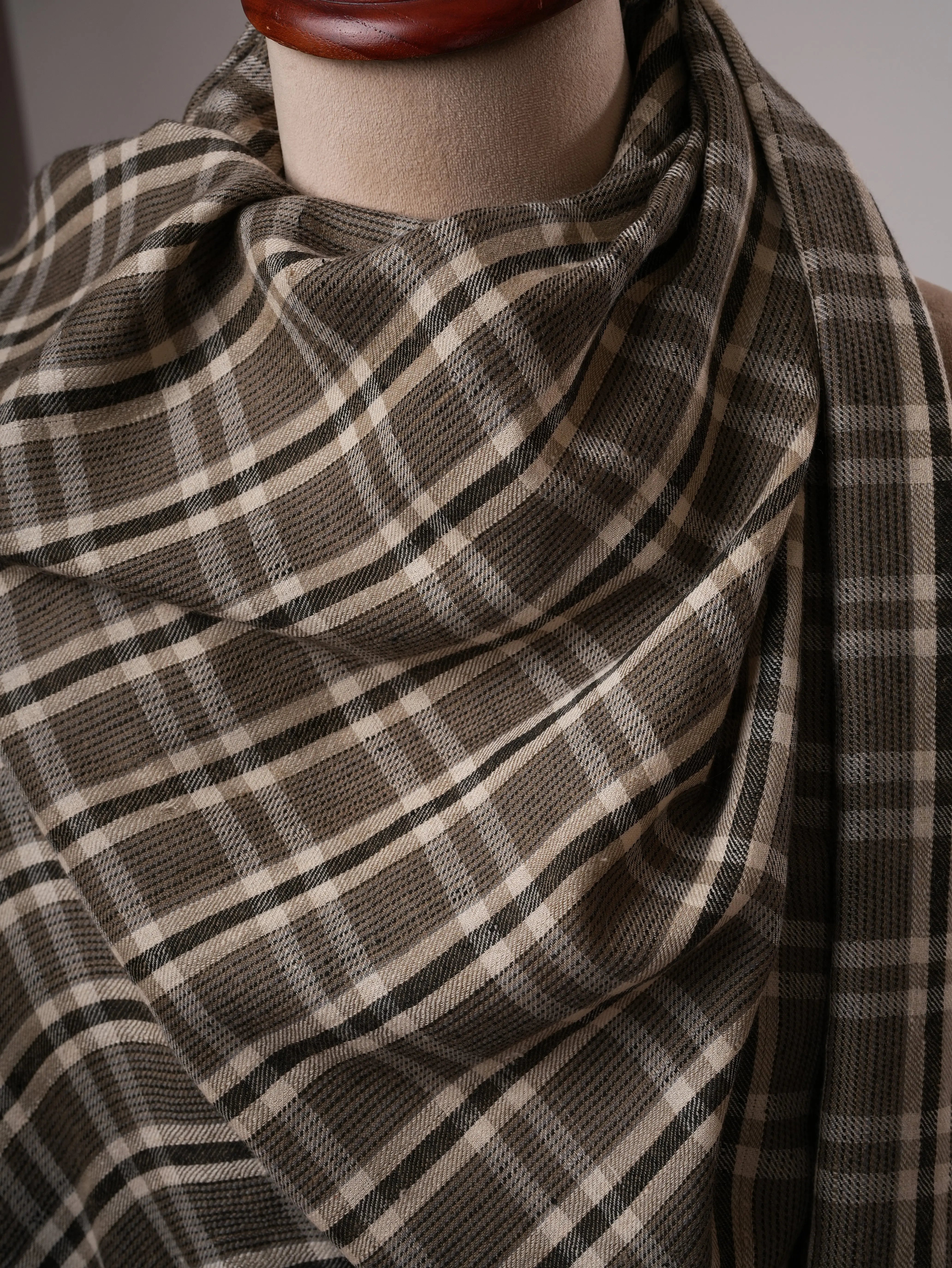 Soft Featherlight Contemporary Pashmina Shawl Shahkaar