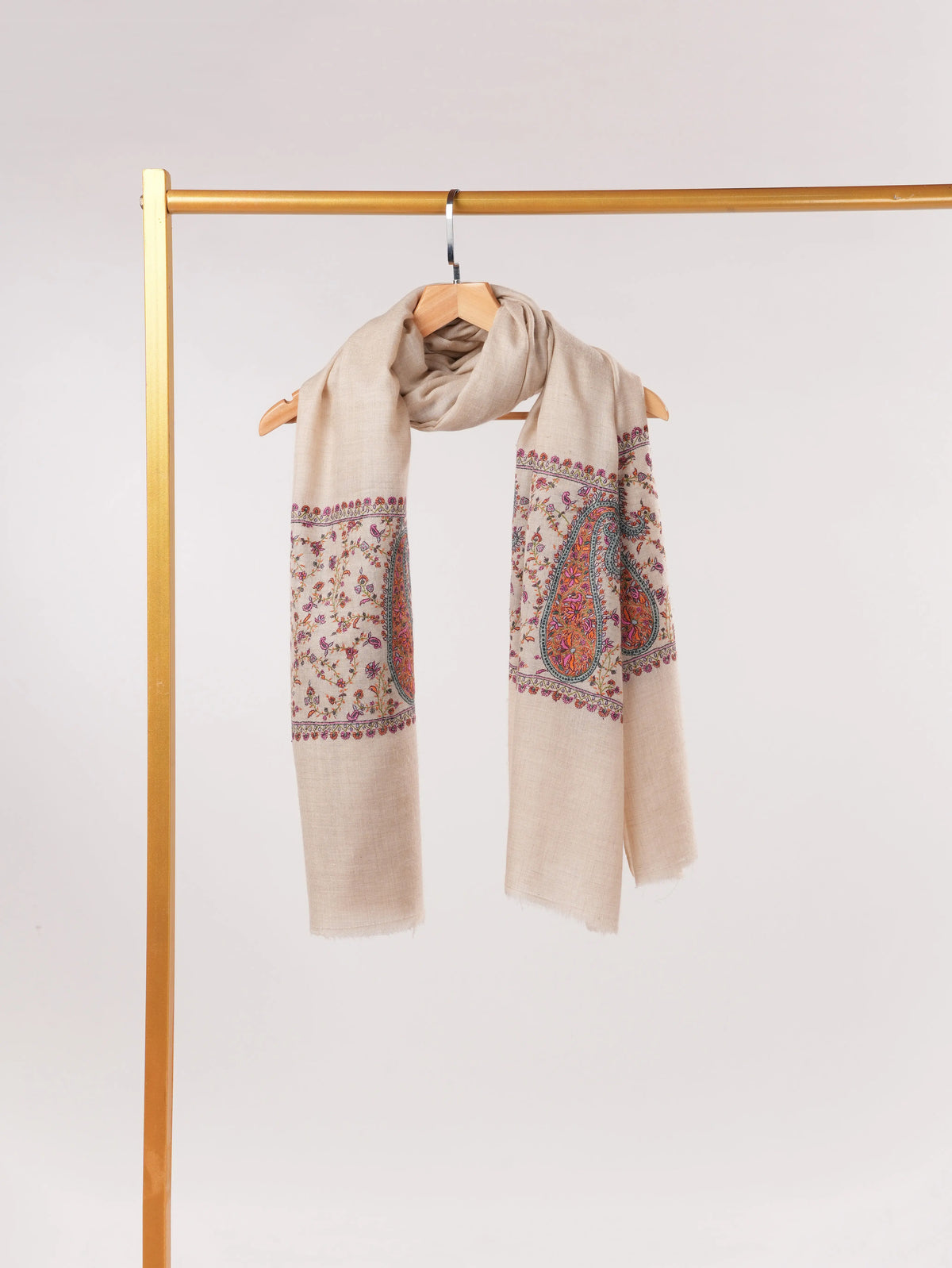 Natural White Pure Pashmina Shawl with Sozni Palldar Embroidery Shahkaar.com