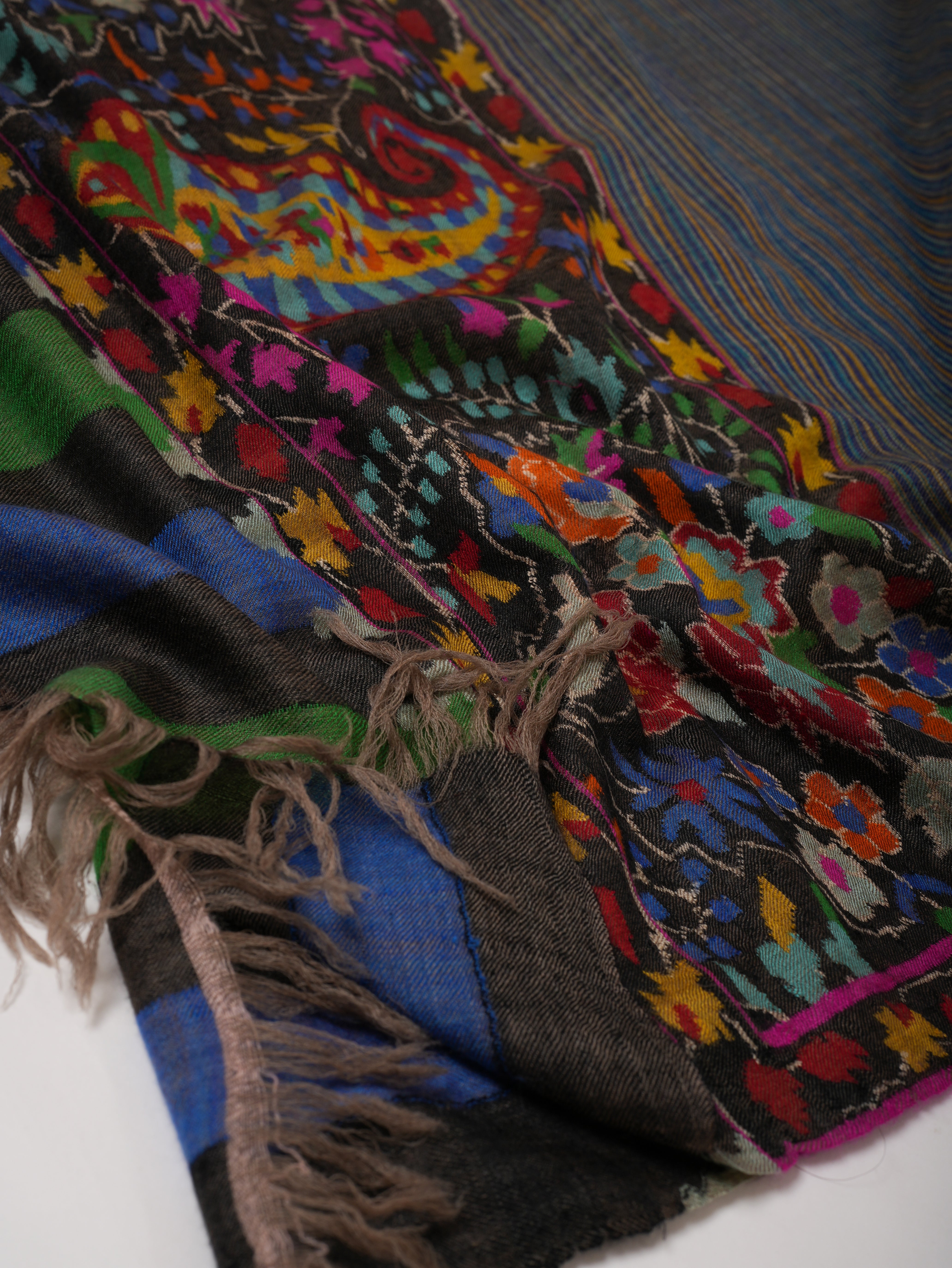 Handwoven Kashmiri Kani Pashmina Shawl with Traditional Motifs