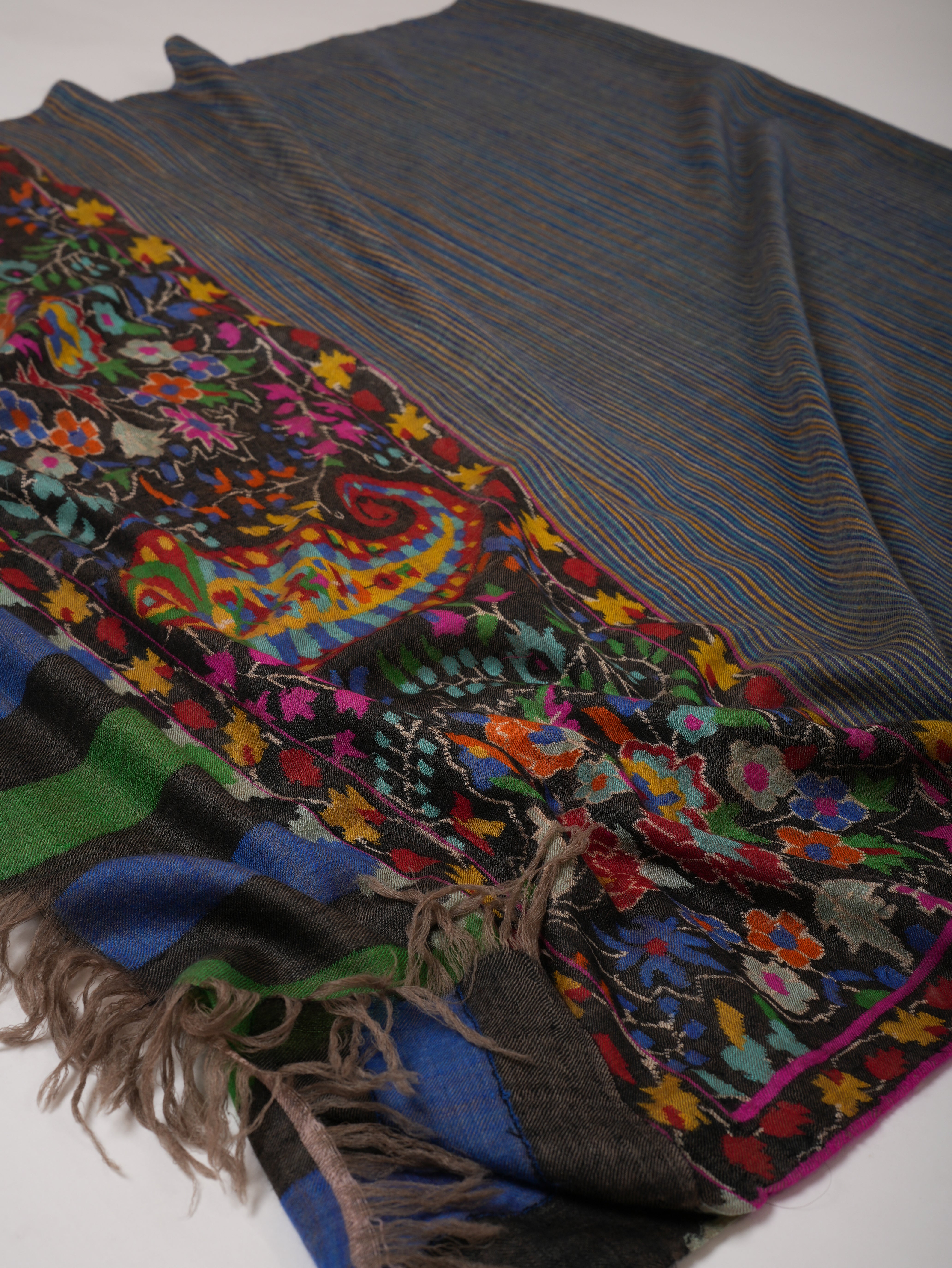 Handwoven Kashmiri Kani Pashmina Shawl with Traditional Motifs