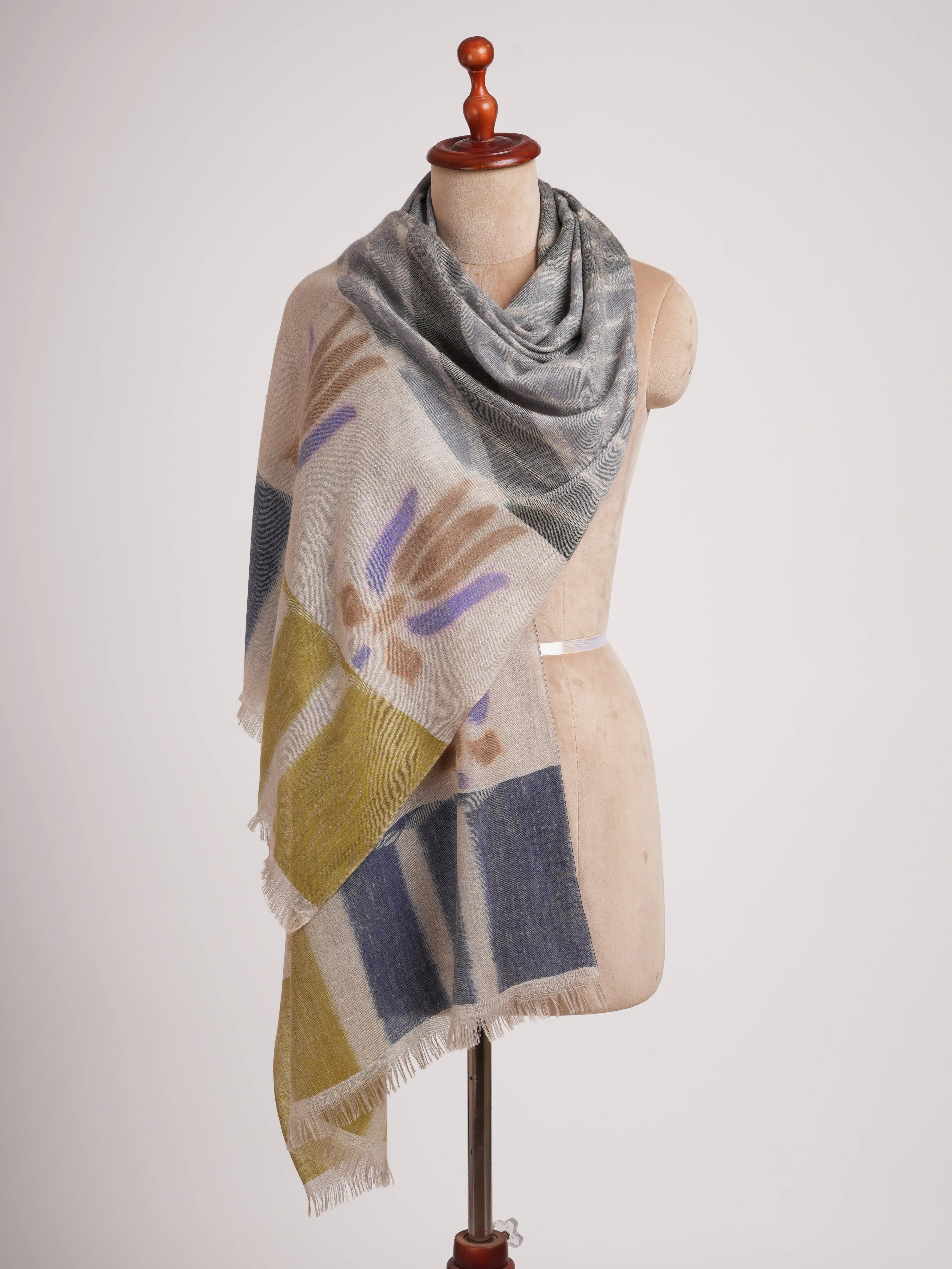 Pure Cashmere Featherlight Ikat Handloomed Scarf