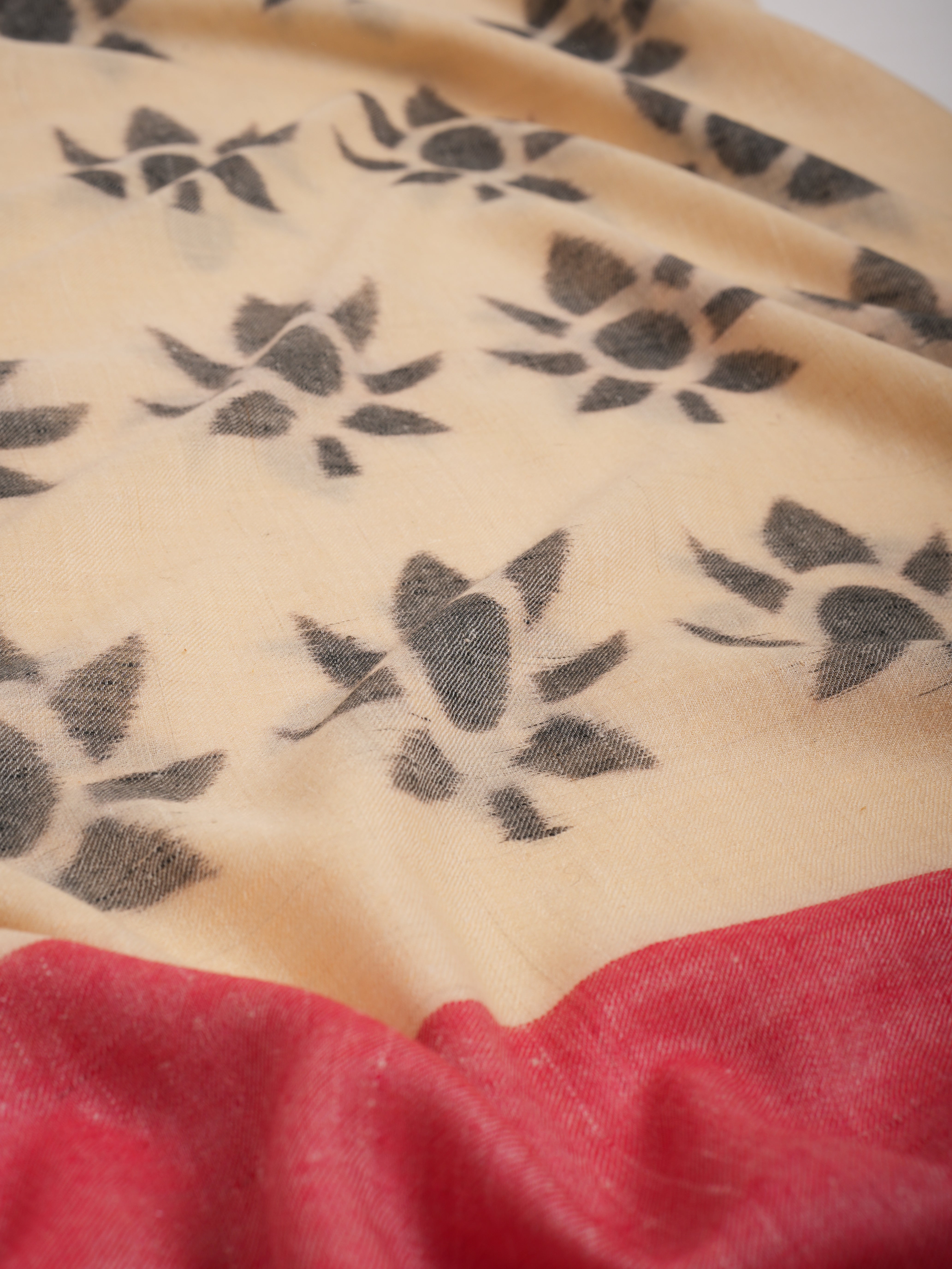 Cream Red Black Handwoven Space Dye Pashmina Shawl