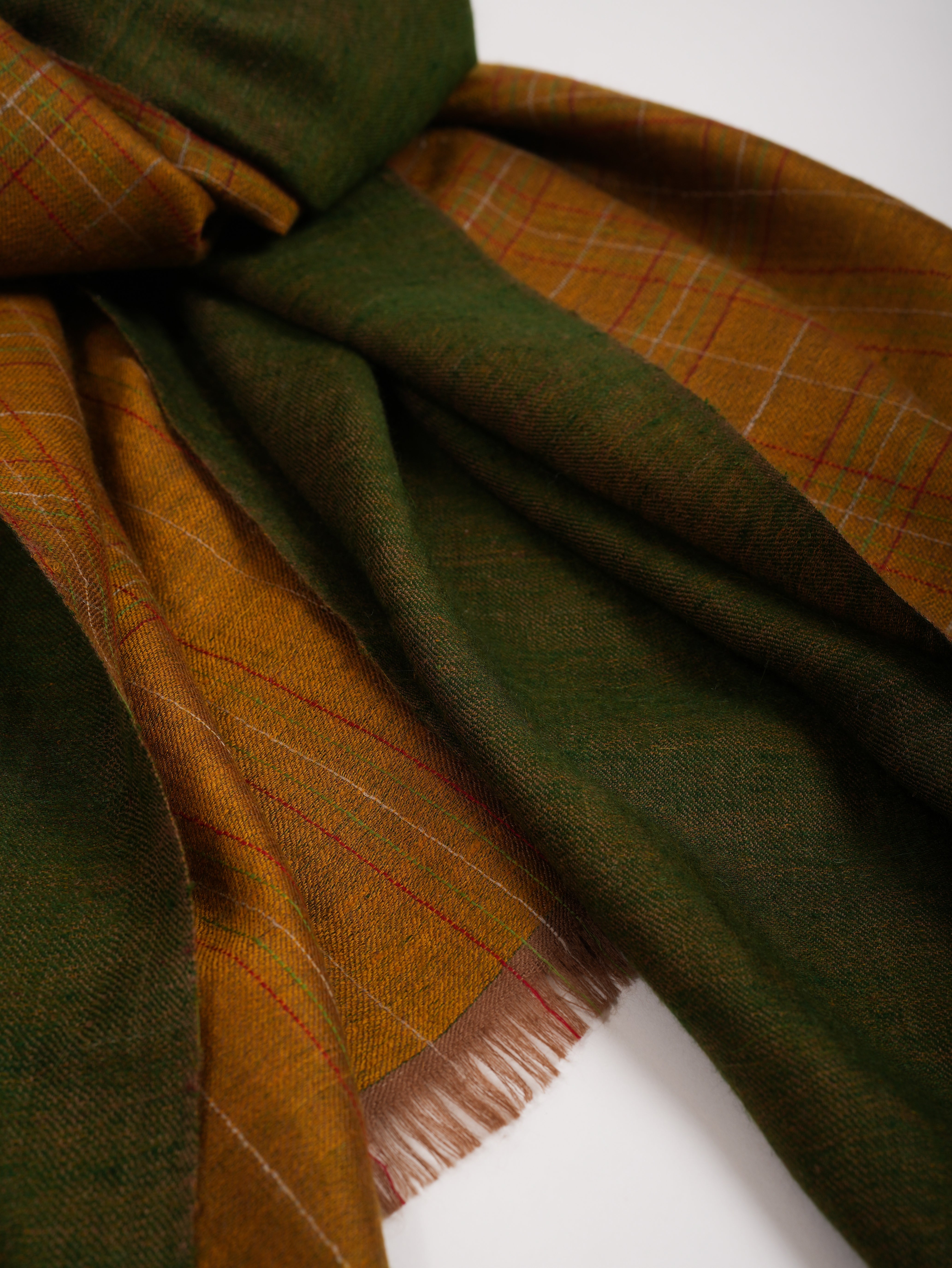 Dorukha Handwoven Kashmiri Pashmina Shawl Shahkaar