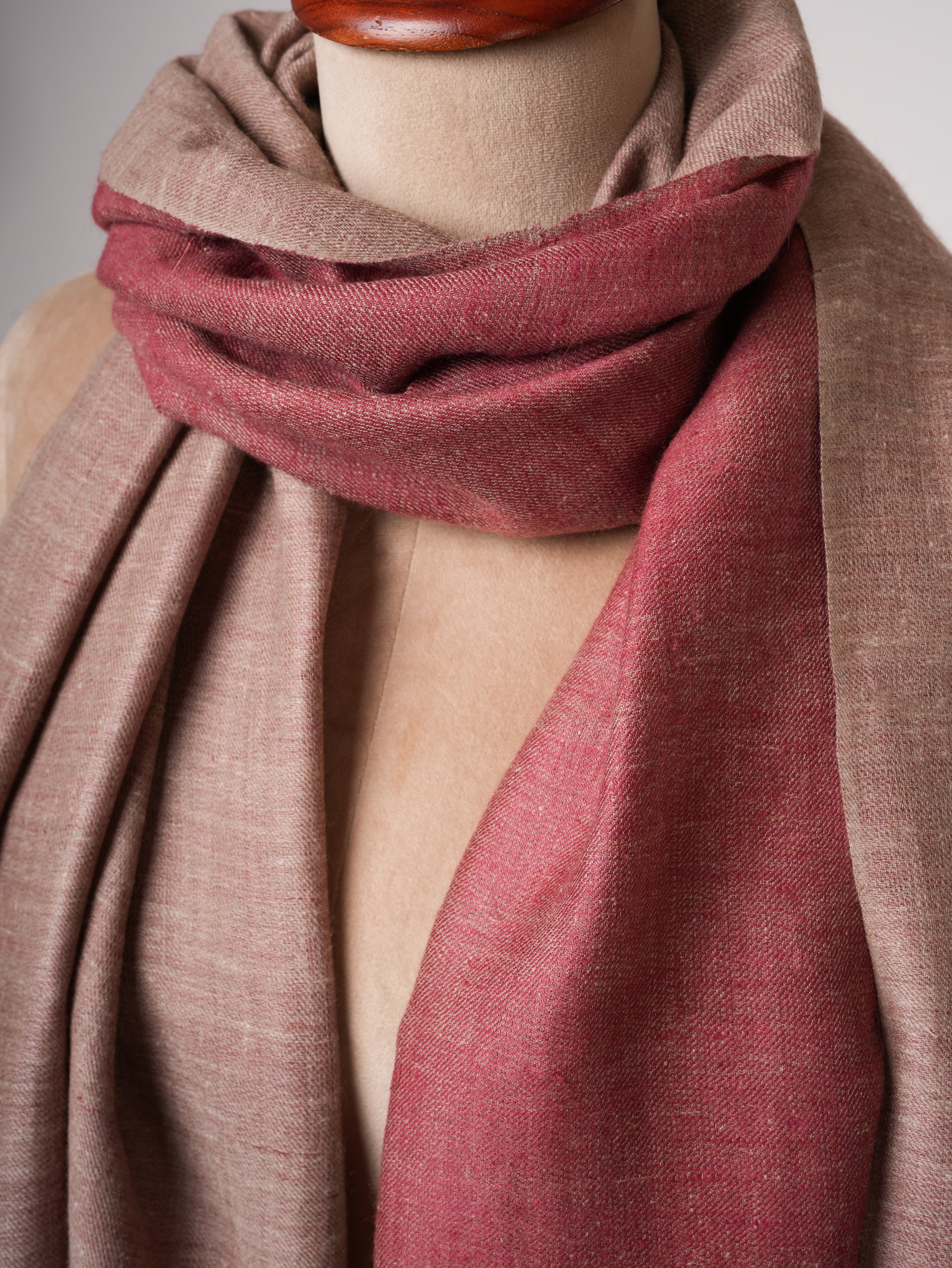 Baby Soft Cashmere Stole with Dual Shade Beige & Red – Soft & Luxurious