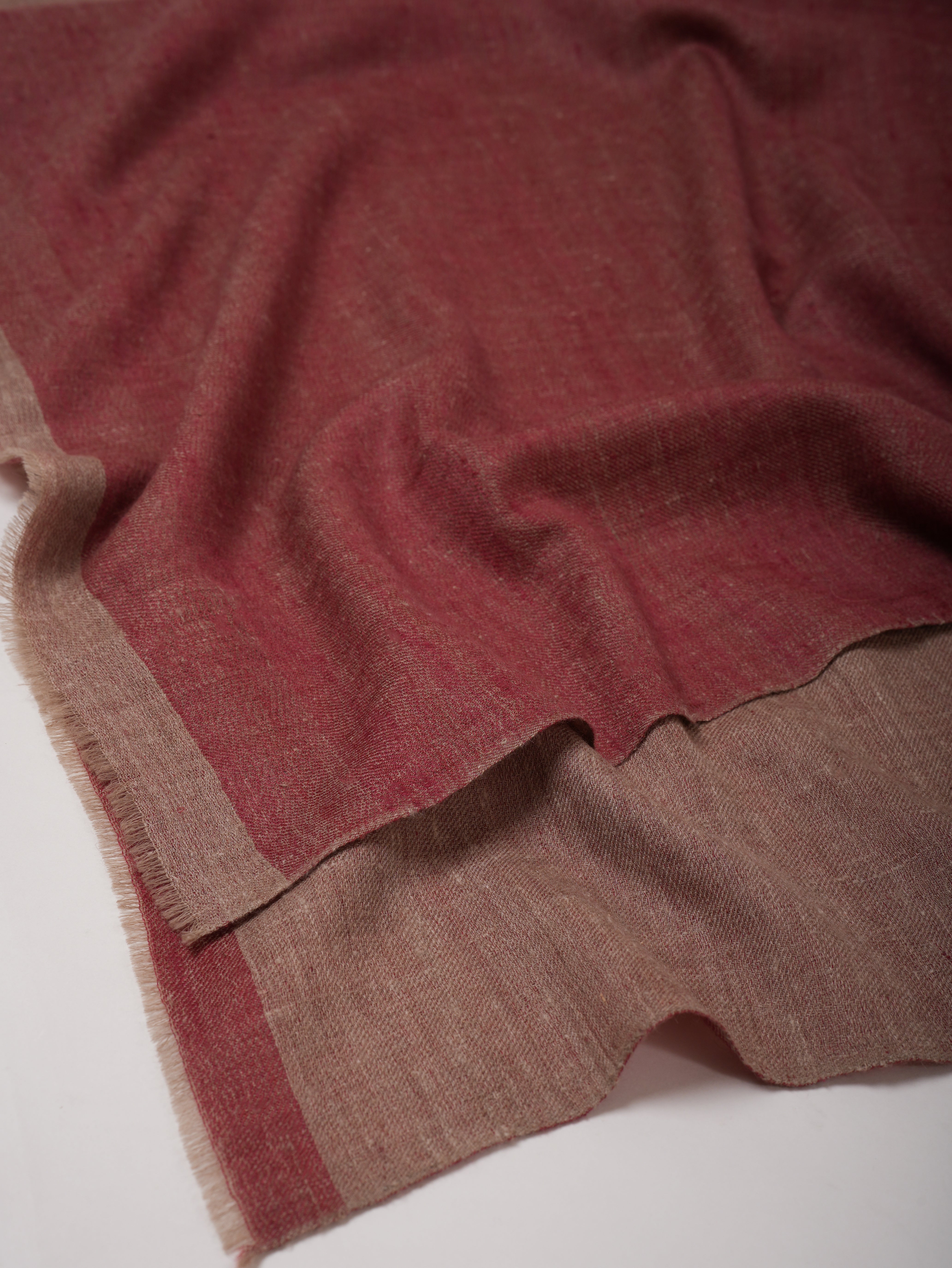 Baby Soft Cashmere Stole with Dual Shade Beige & Red – Soft & Luxurious
