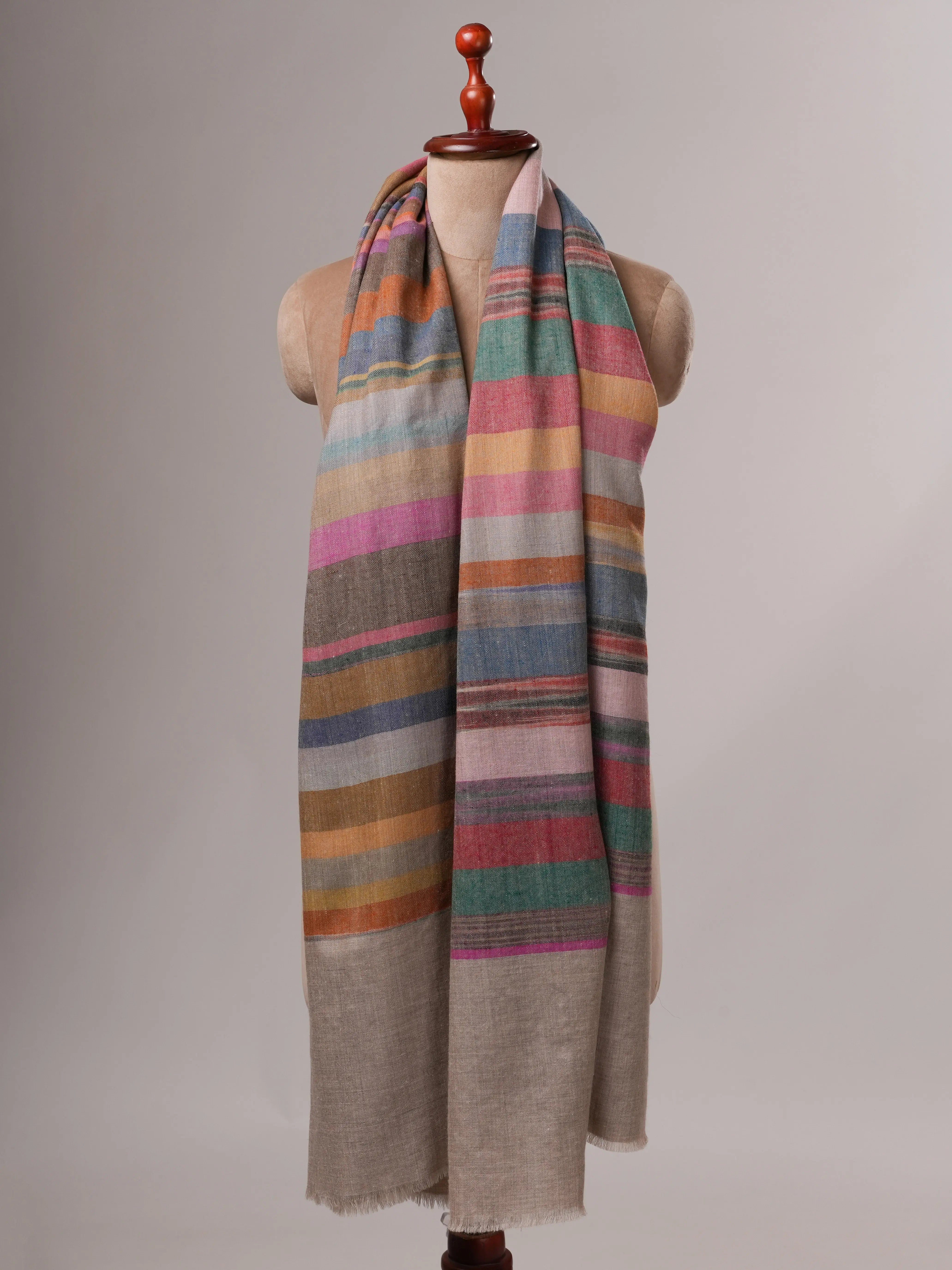 Featherlight Handloomed Pashmina Shawl with Multicolor Detail Shahkaar