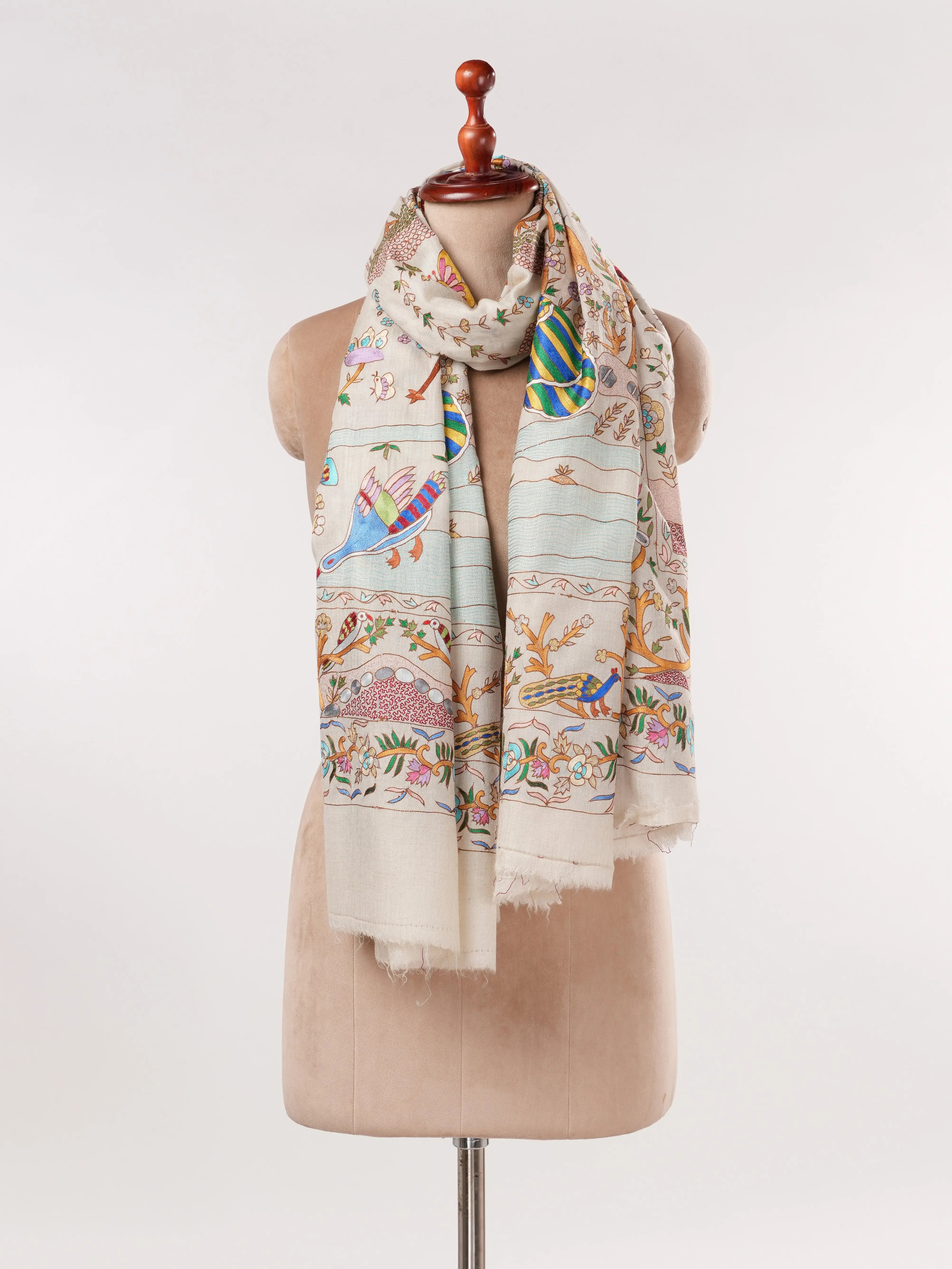 Luxurious Kalamkari Handwoven White Pashmina Shawl with Hand Embroidery Shahkaar.com
