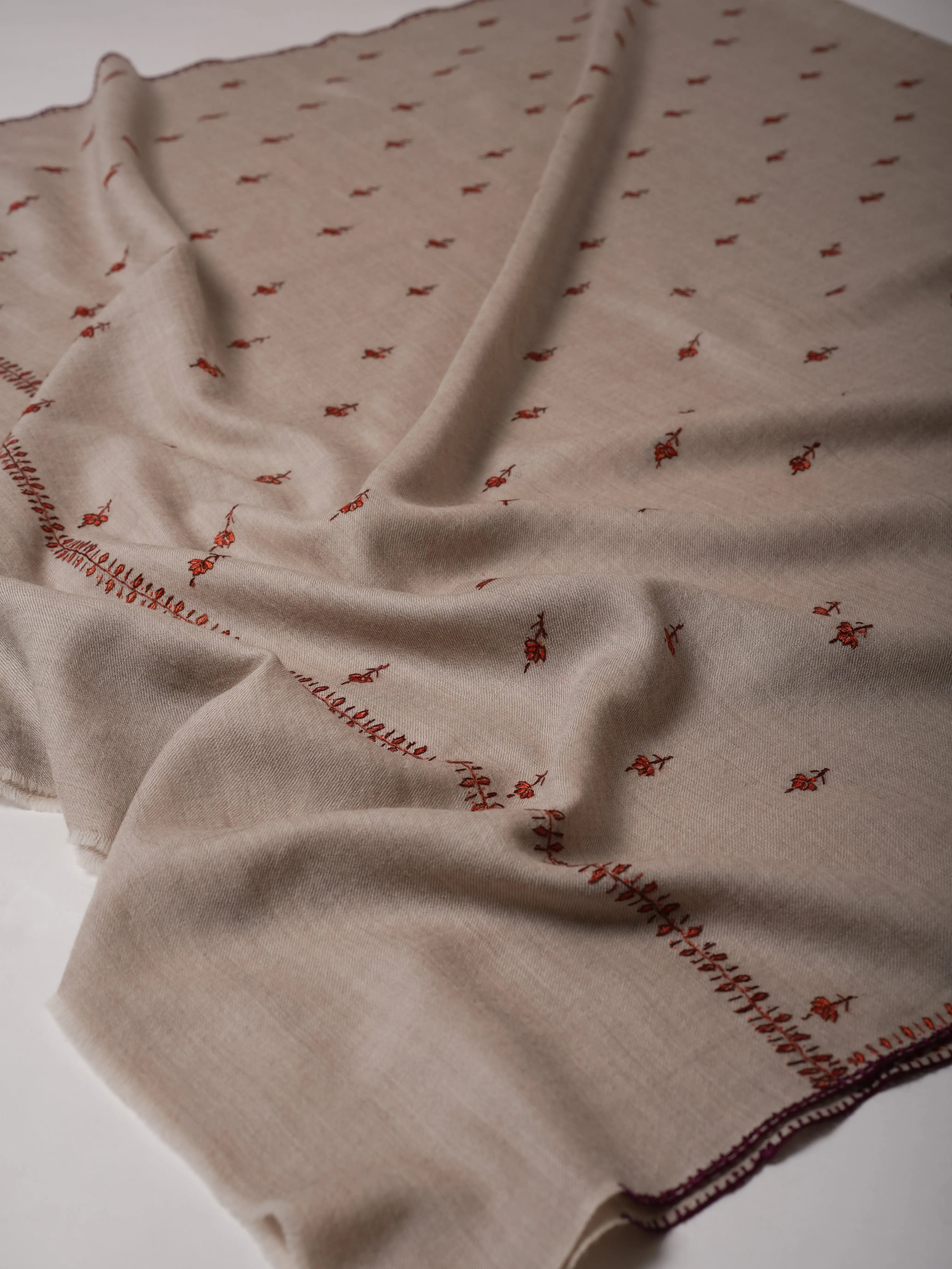 Traditional Machie Booti Handwork Fine Wool Shawl Shahkaar