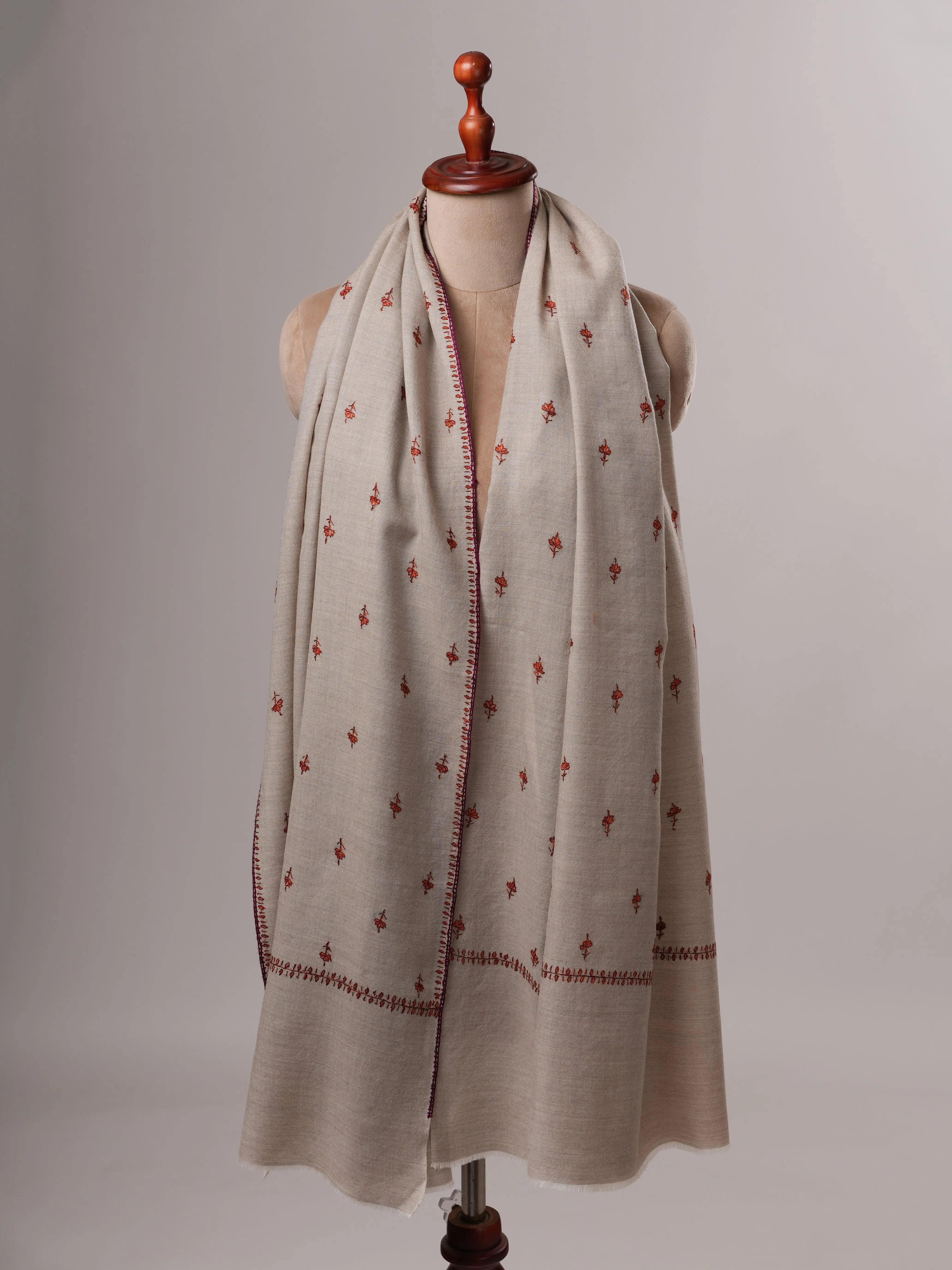 Traditional Machie Booti Handwork Fine Wool Shawl Shahkaar