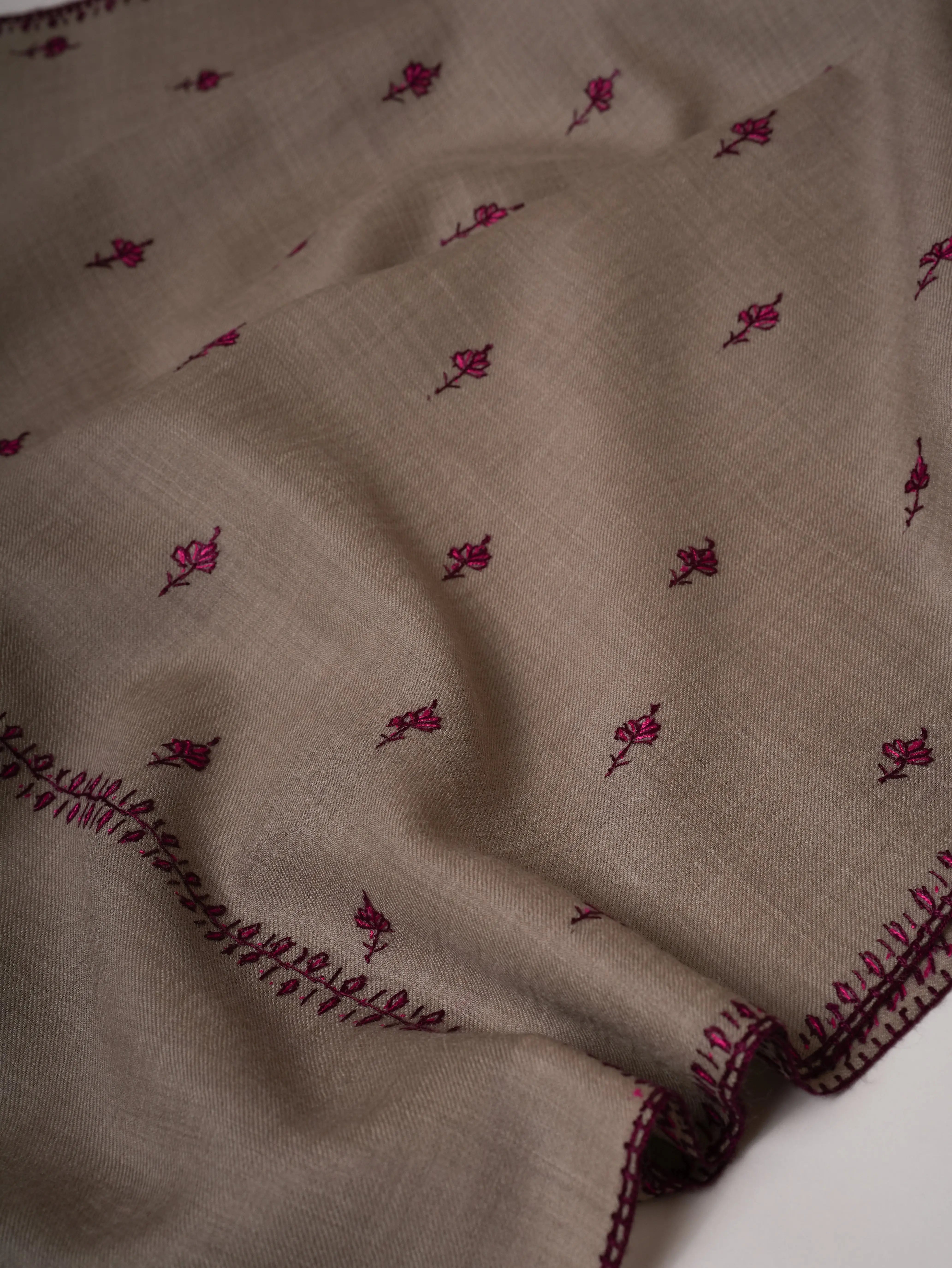 Grey Machie Booti Hand Embroidered Fine Wool Shawl Shahkaar