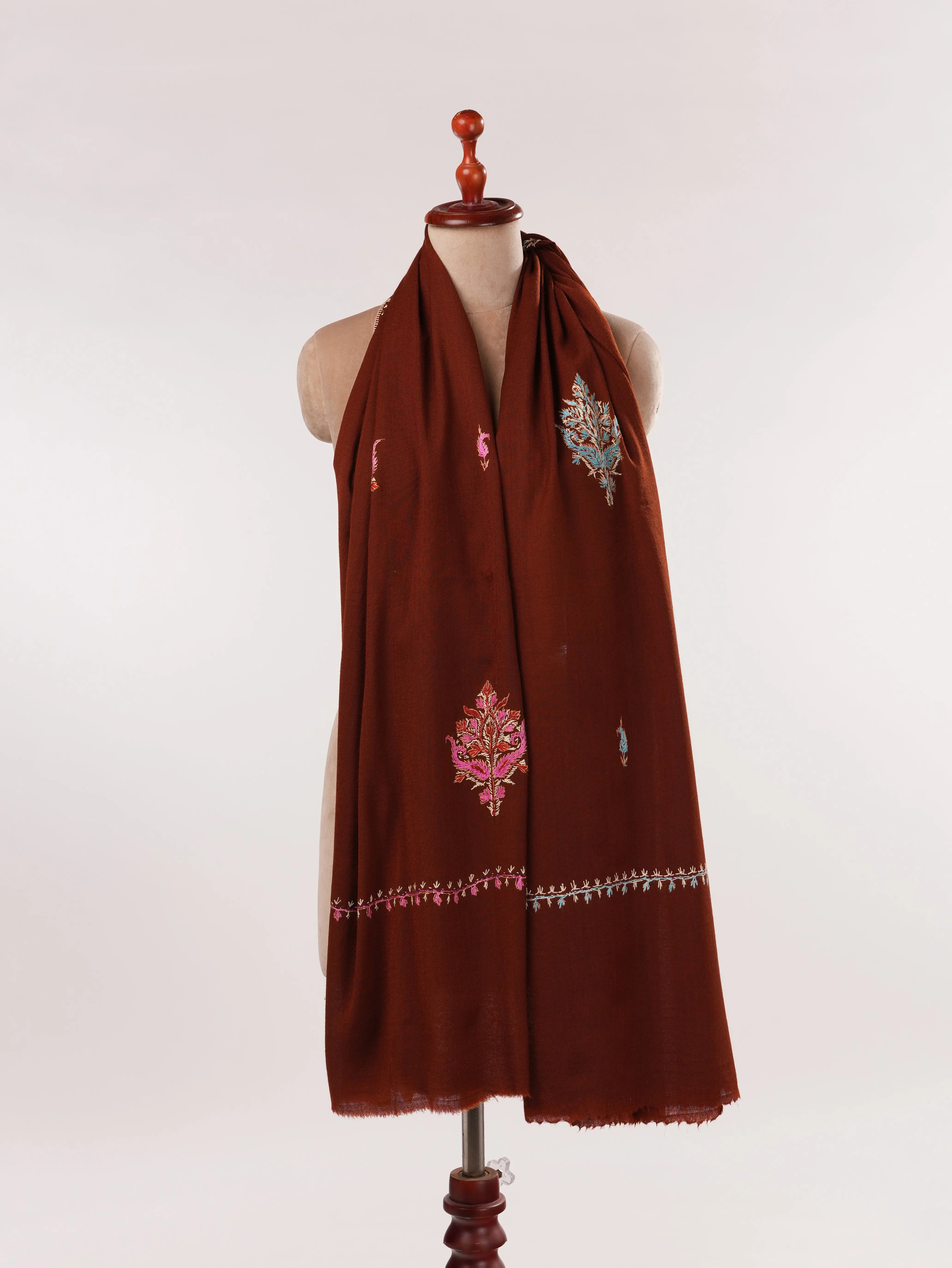 Maroon Fine Wool Kashmiri Shawl with Aksi Buteh Hand Sozni Embroidery Shahkaar.com