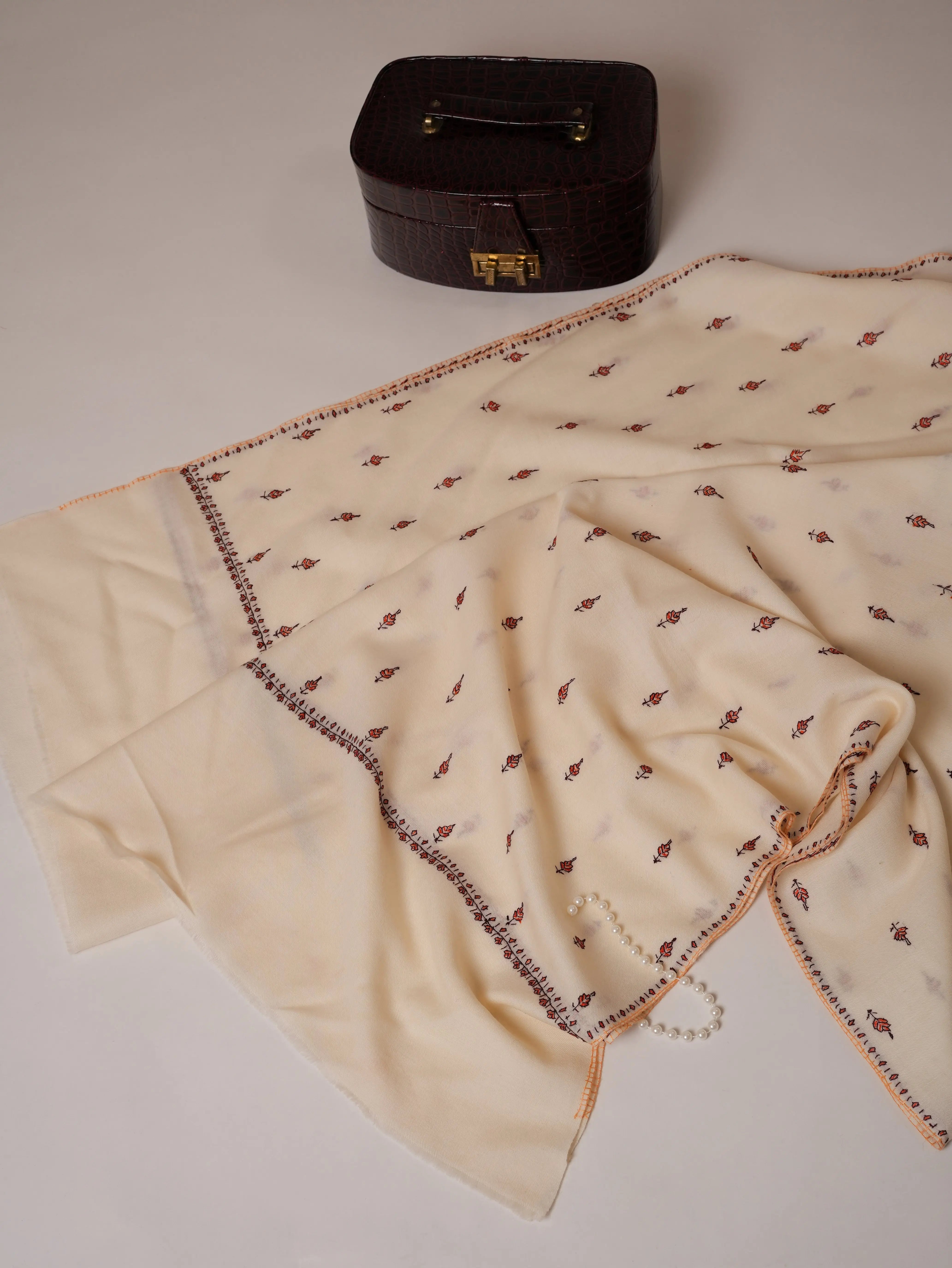 White Mâché Booti Soft Fine Wool Shawl Shahkaar Global