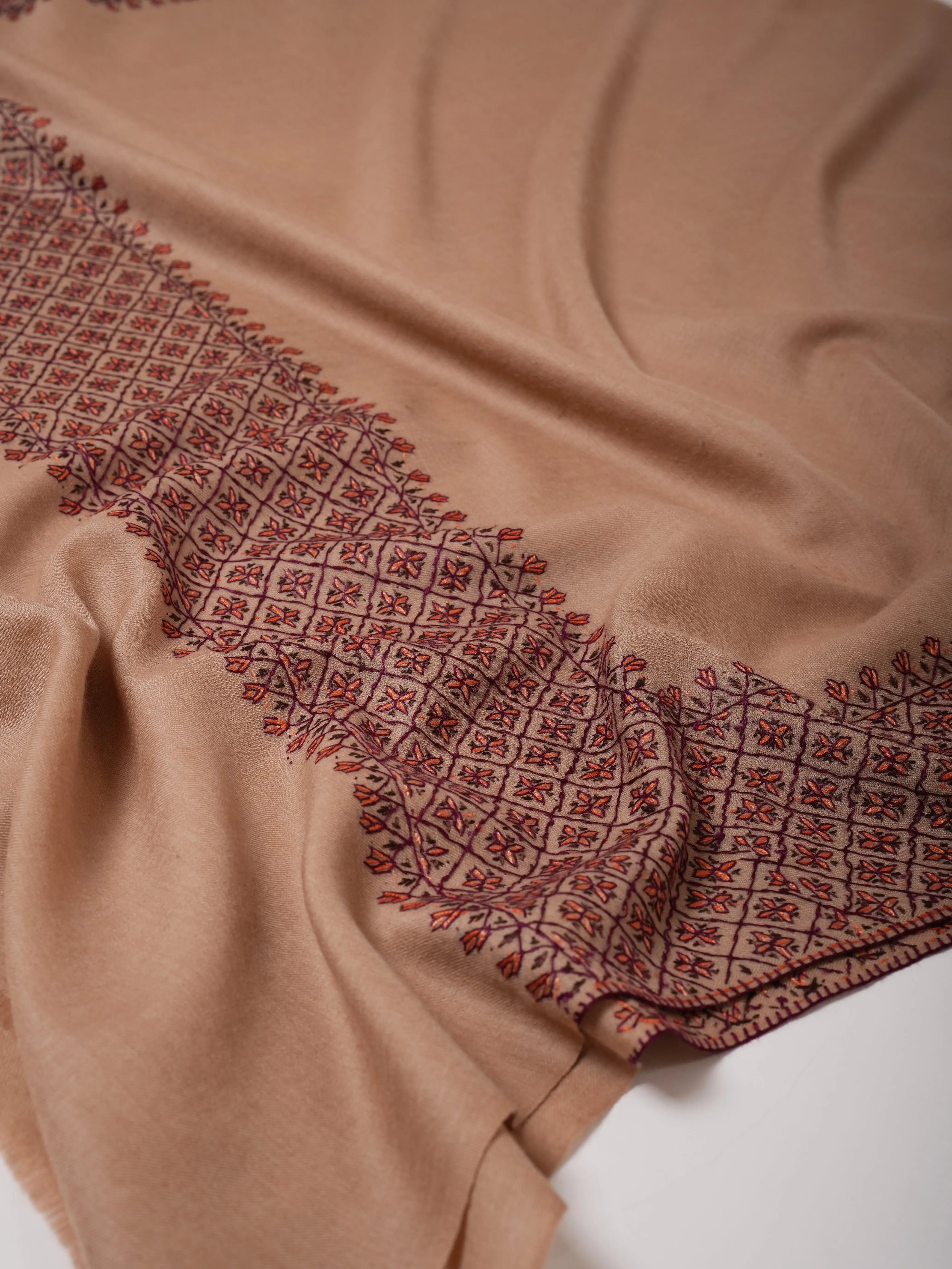 Fine Wool Beige Shawl with Daur Dar Hand Embroidery Shahkaar