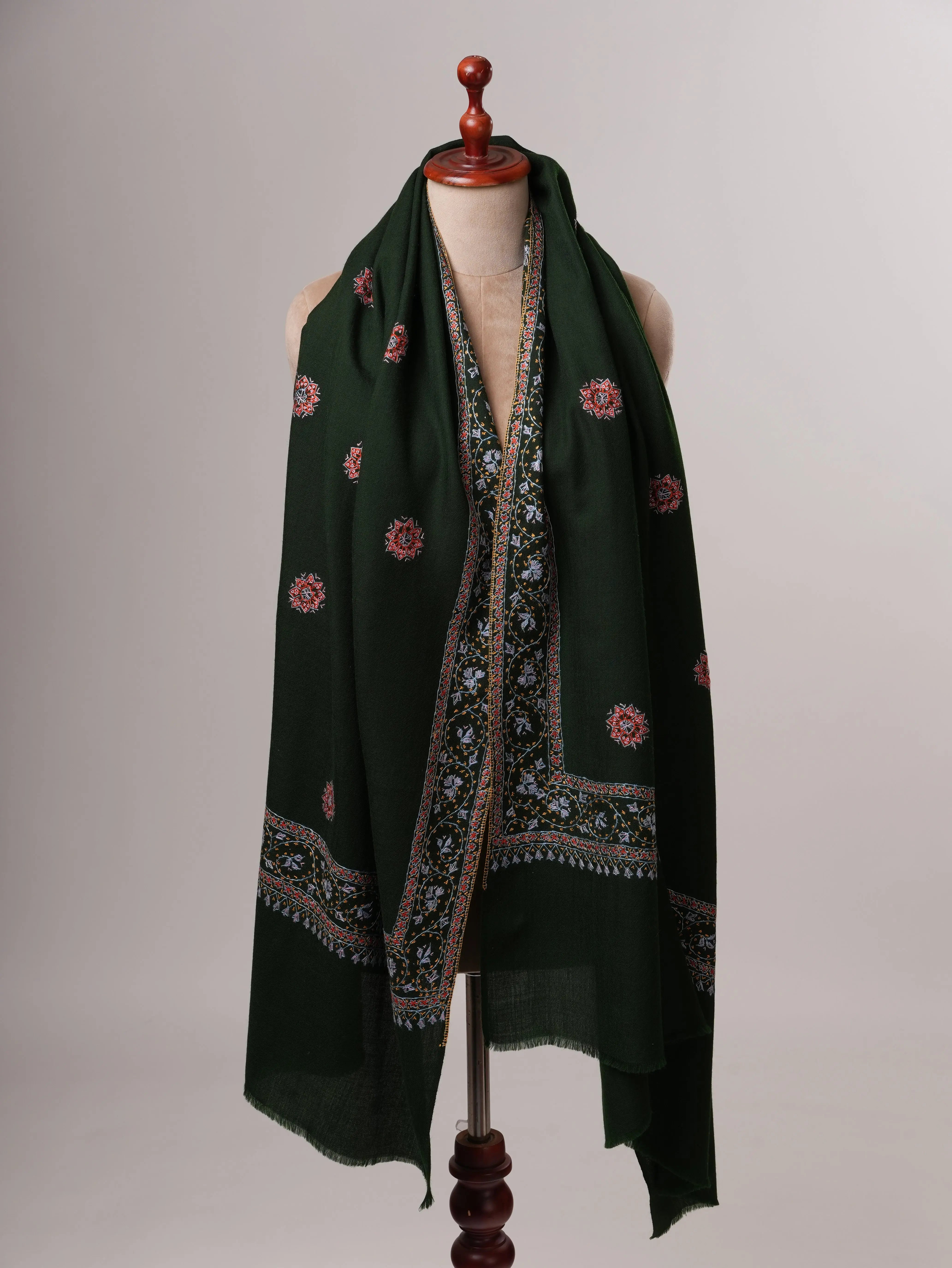 Elegant Dark Green Fine Wool Shawl with Traditional Buteh Daur Handwork Shahkaar