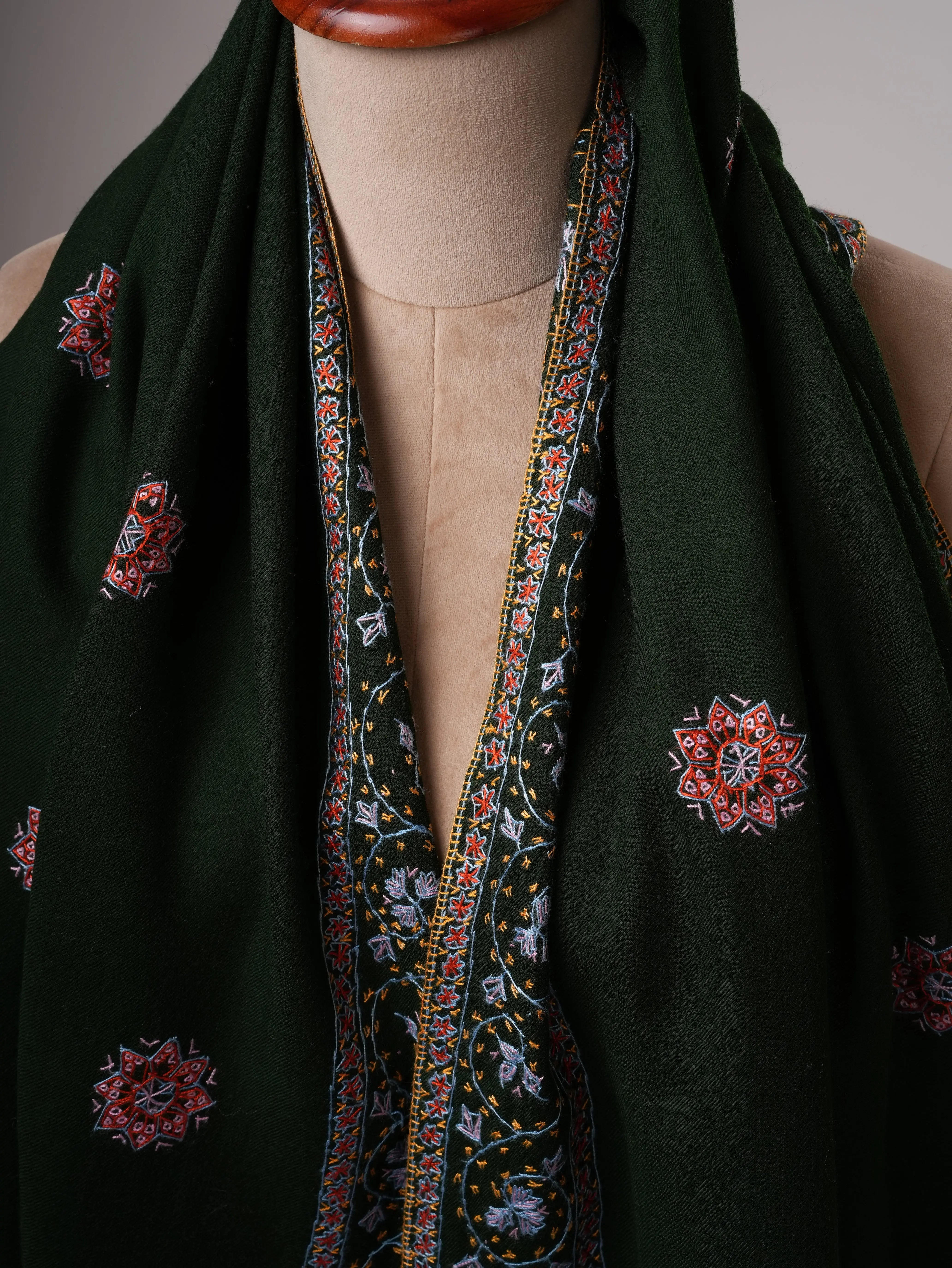 Elegant Dark Green Fine Wool Shawl with Traditional Buteh Daur Handwork Shahkaar