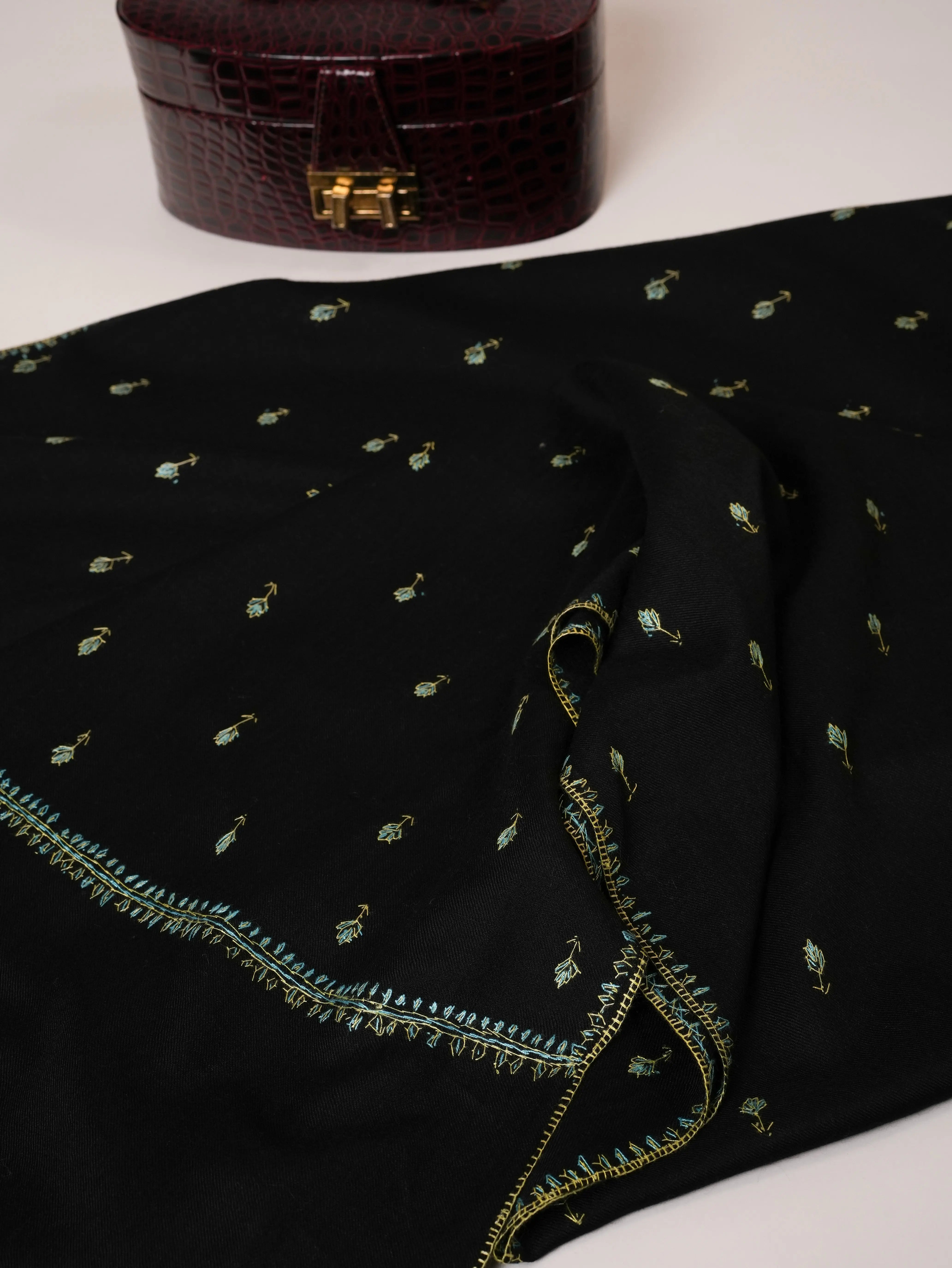 Black Fine Wool Machie Booti Kashmiri Shawl Shahkaar Global