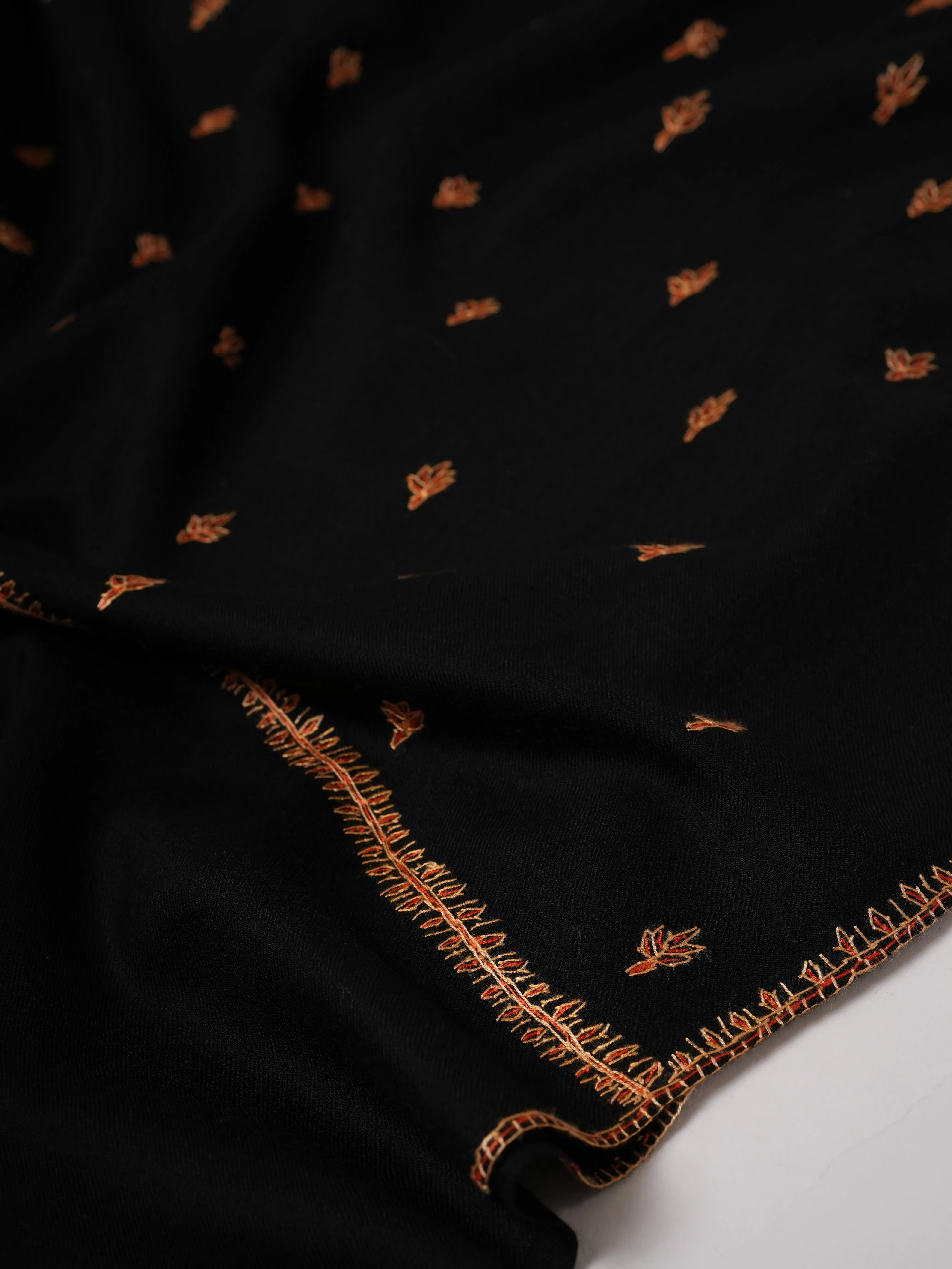 Artisan Made Black Fine Wool Shawl Featuring Mache Booti Motifs Shahkaar