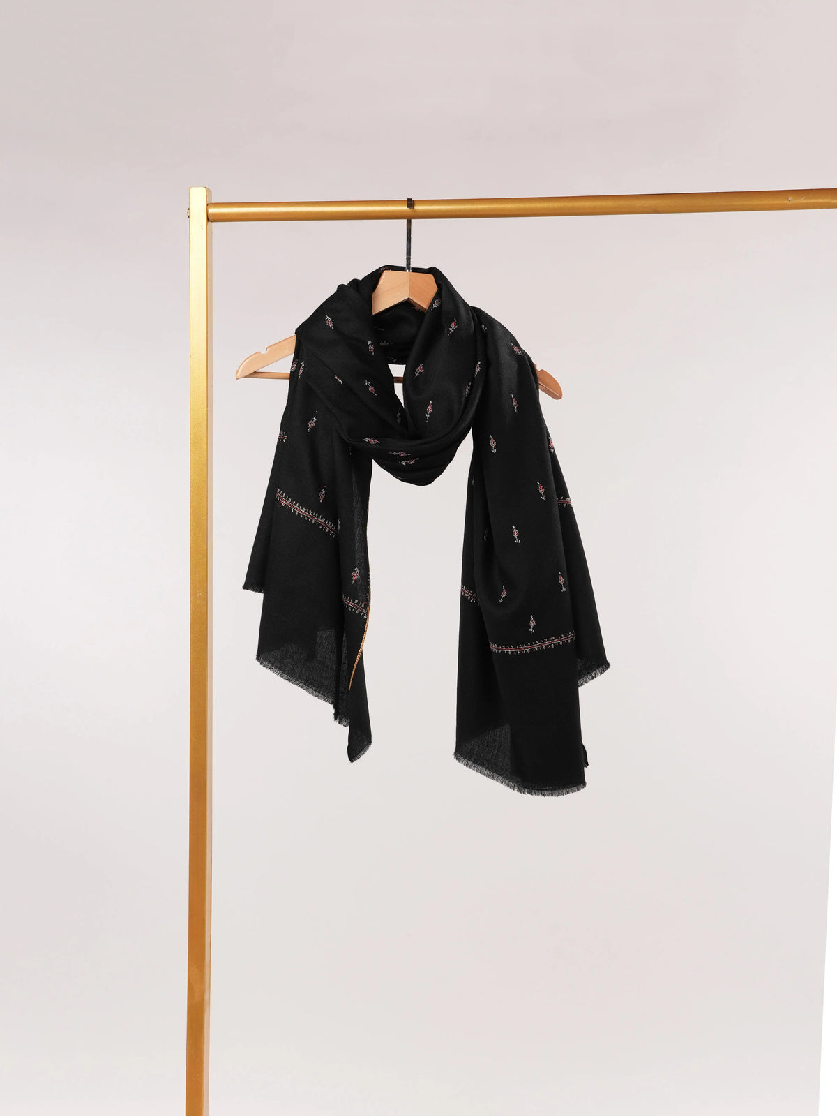 Buteh Hand Sozni Embroidered Black Kashmiri Fine Wool Shawl Shahkaar.com