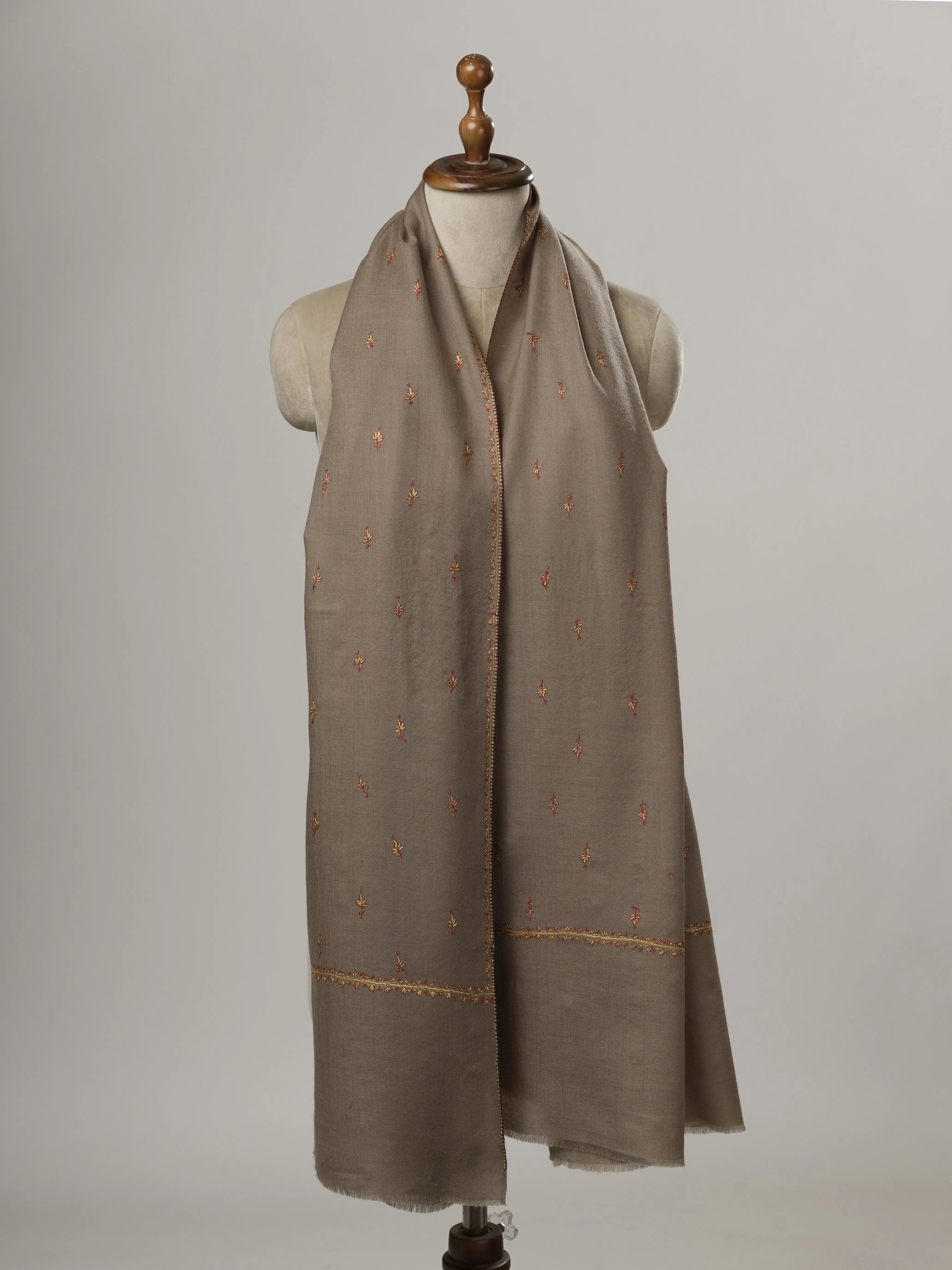 Toosh Color Hand Embroidered Fine Wool Shawl Shahkaar