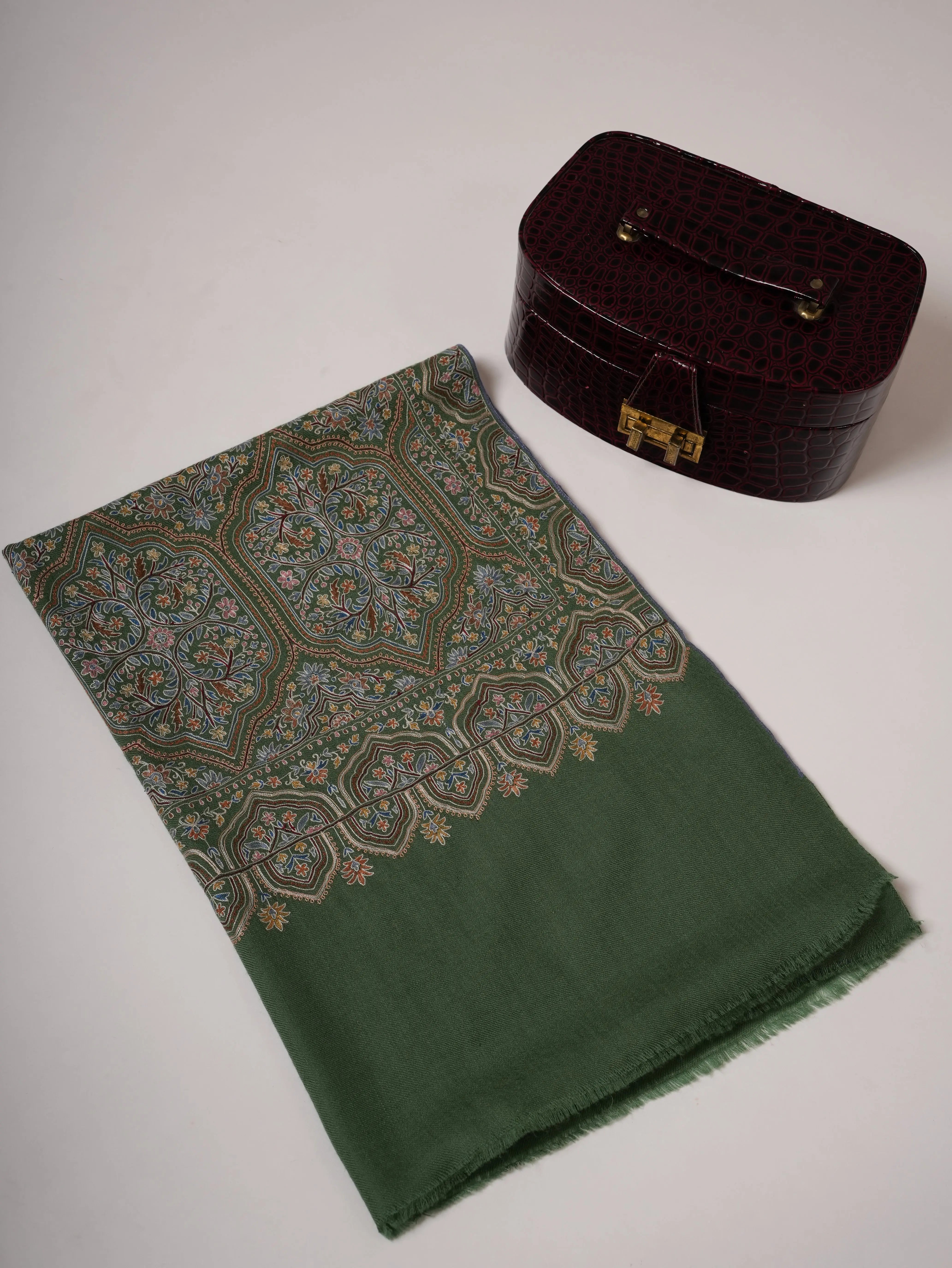 Green Hand Hook Embroidered Jali Cashmere Scarf Shahkaar