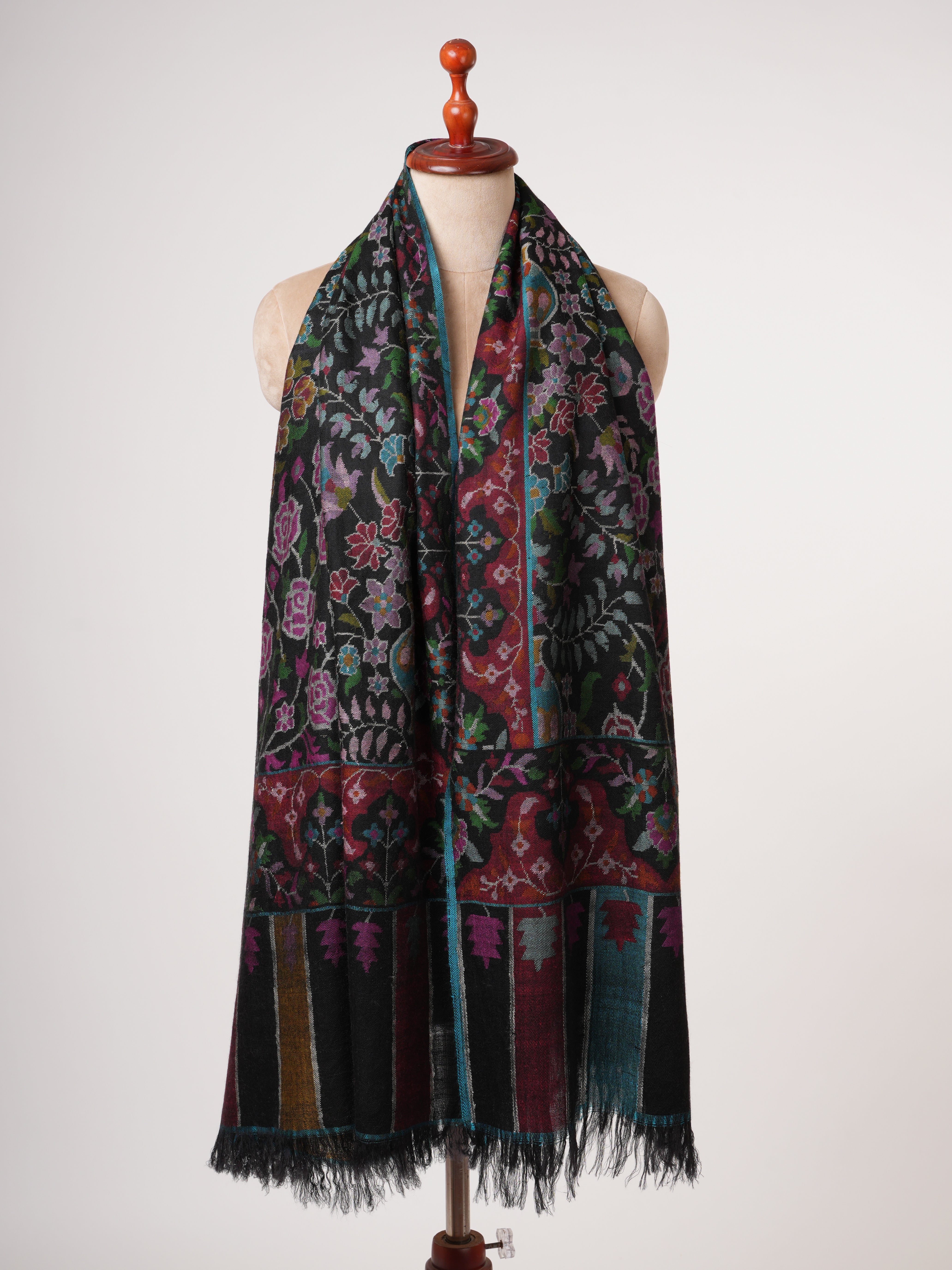 Black Kashmir Kani Weave Pashmina Shawl - Patrimonio in tessuto a mano