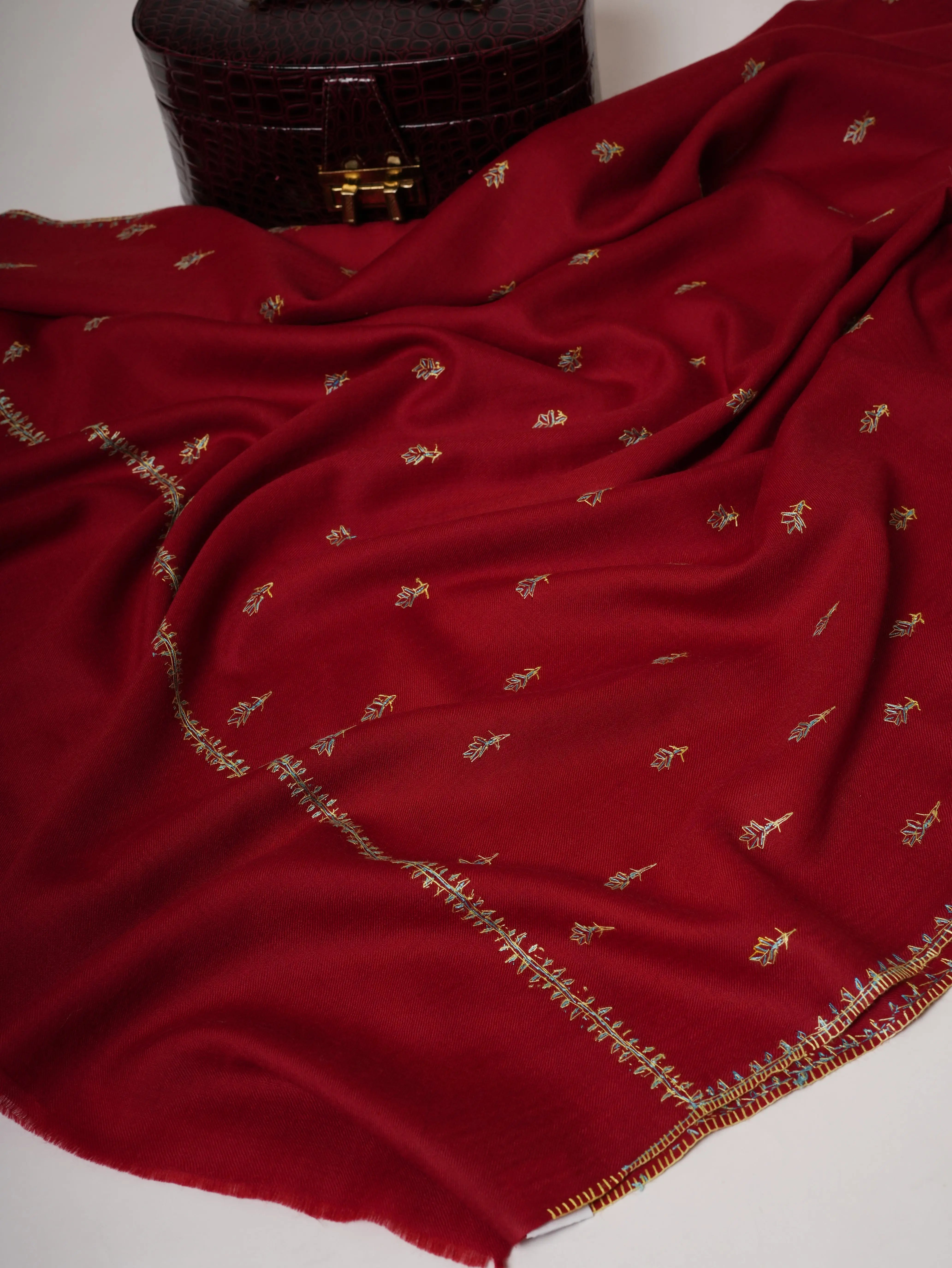 Machie Booti Fine Wool Hand Embroidered Kashmiri Shawl Shahkaar