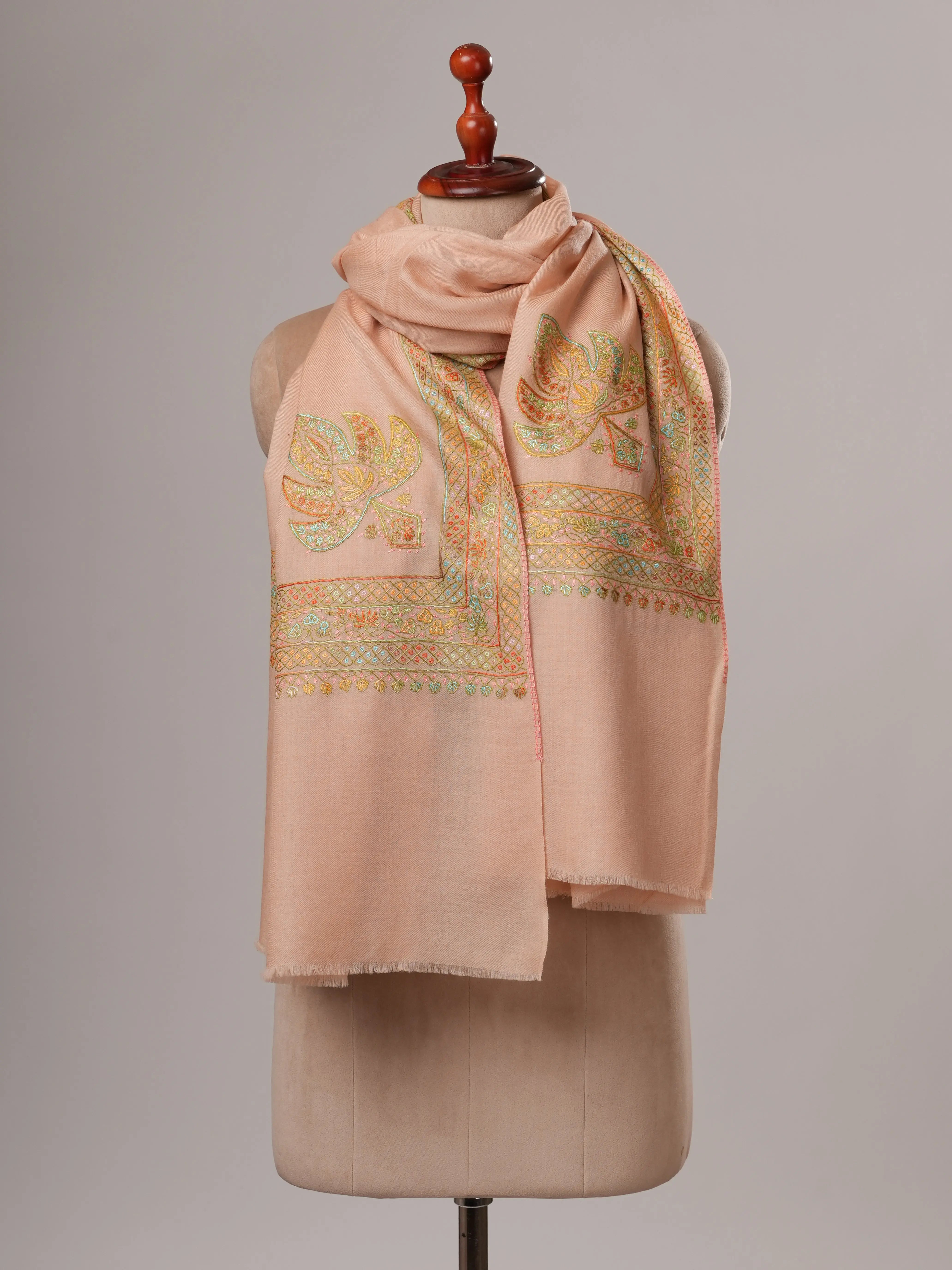Peach Daur Dar Hand Embroidered Fine Wool Kashmiri Shawl Shahkaar