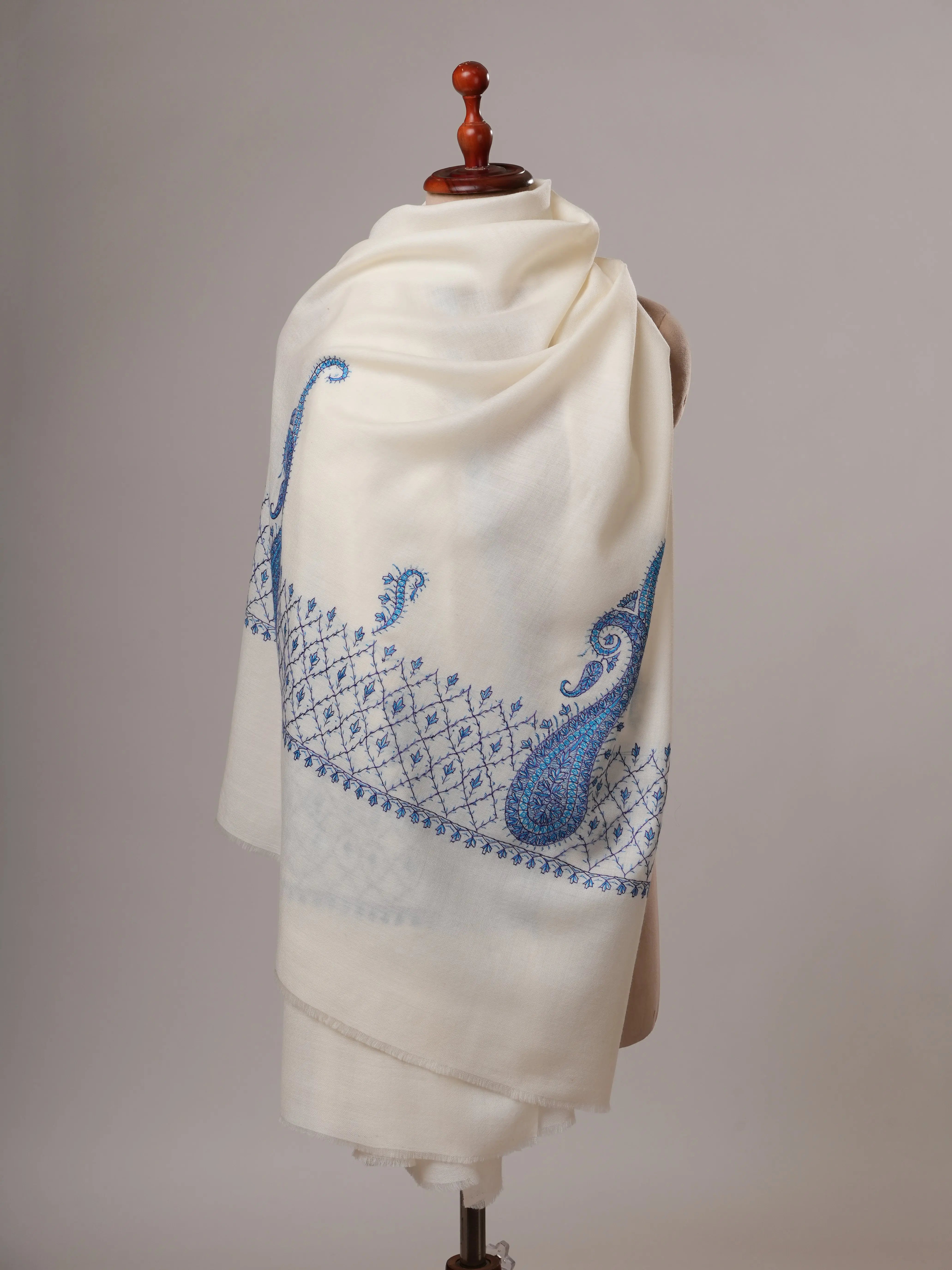 White Fine Wool Hand Embroidered Palla Kashmiri Shawl Shahkaar