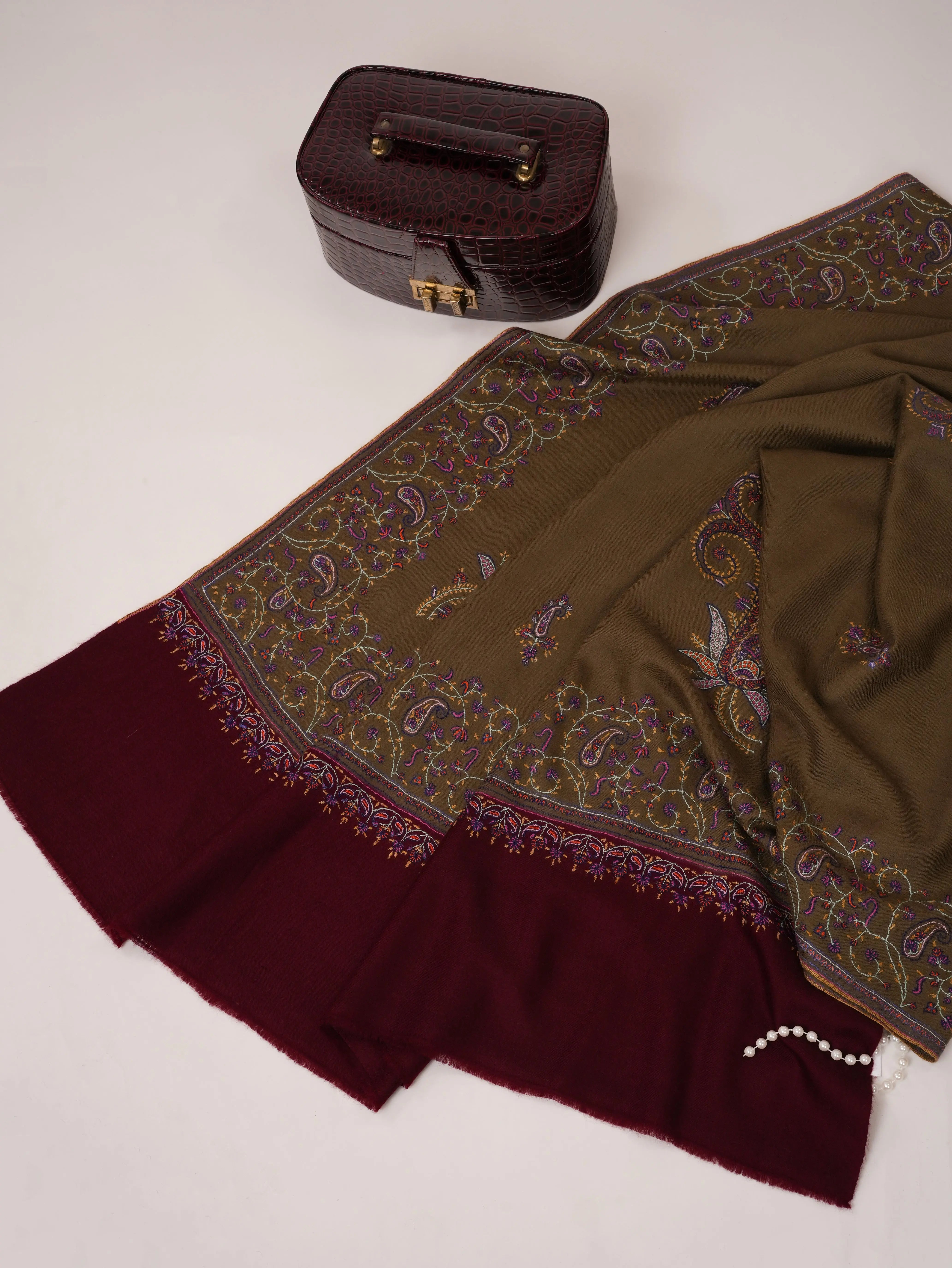Pure Pashmina Shawl with Delicate Sozni Hand Embroidery Shahkaar.com