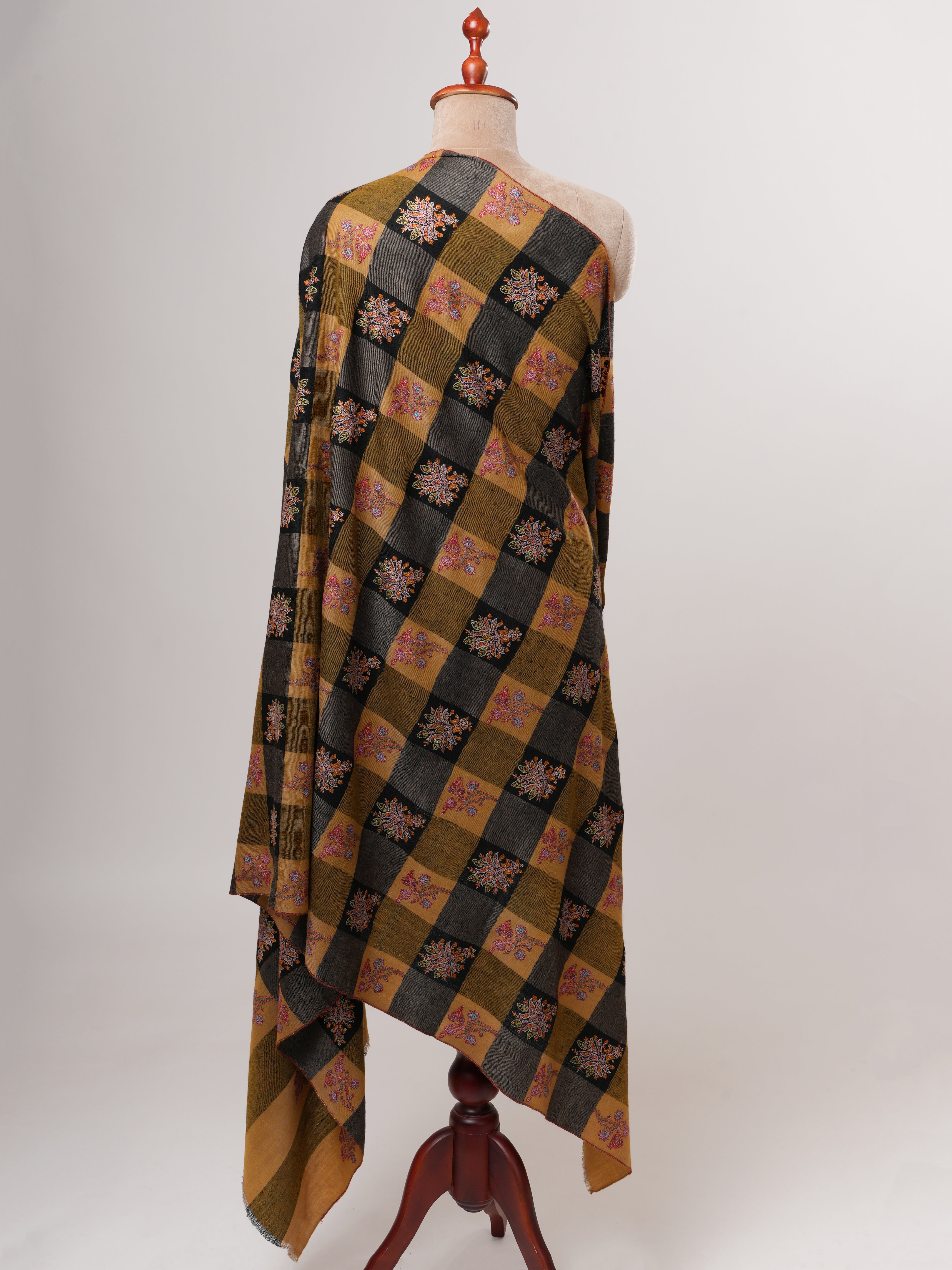 Hand Embroidered Buteh Checkered Kashmiri Pashmina Shawl Shahkaar