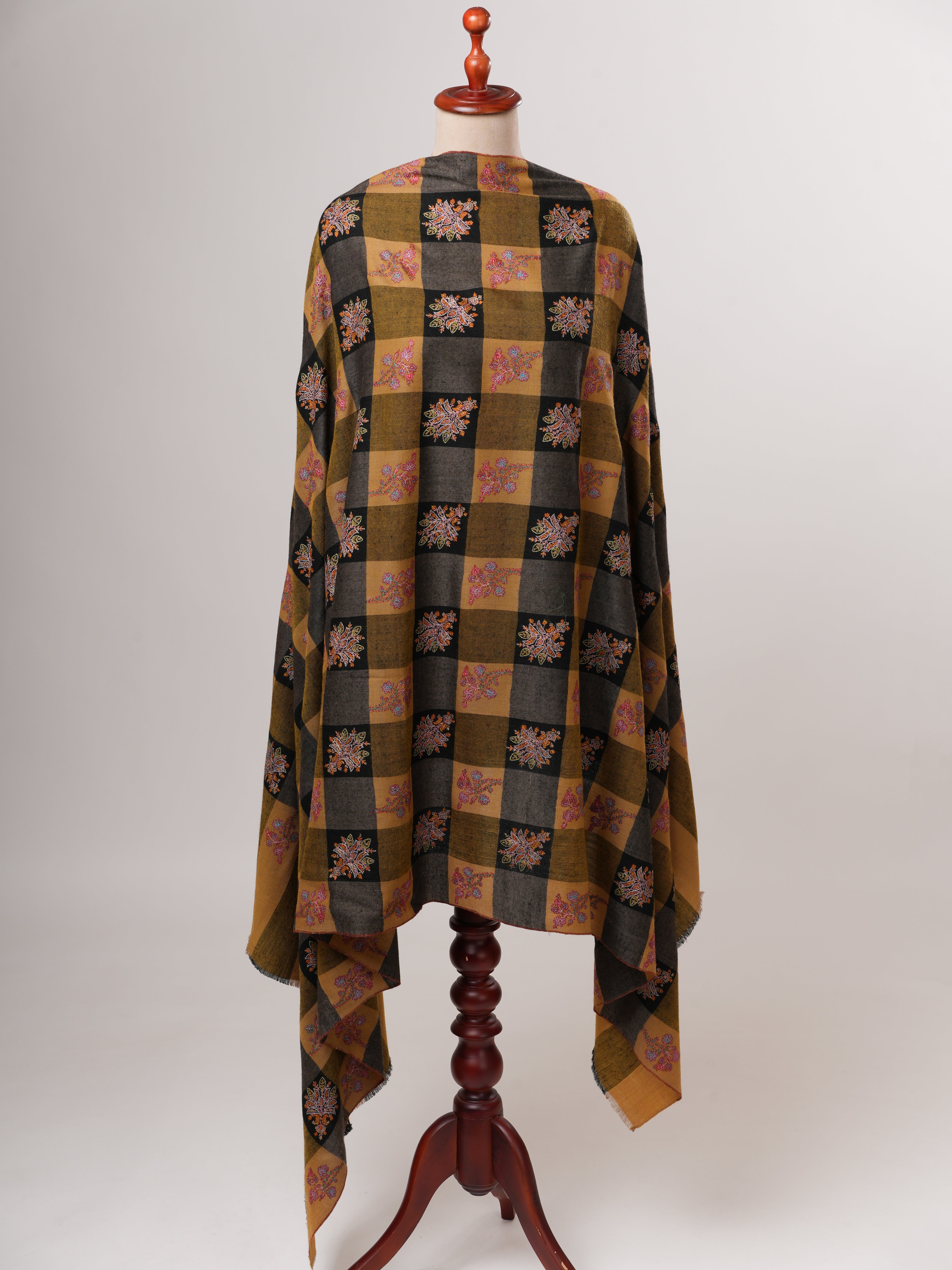 Hand Embroidered Buteh Checkered Kashmiri Pashmina Shawl Shahkaar