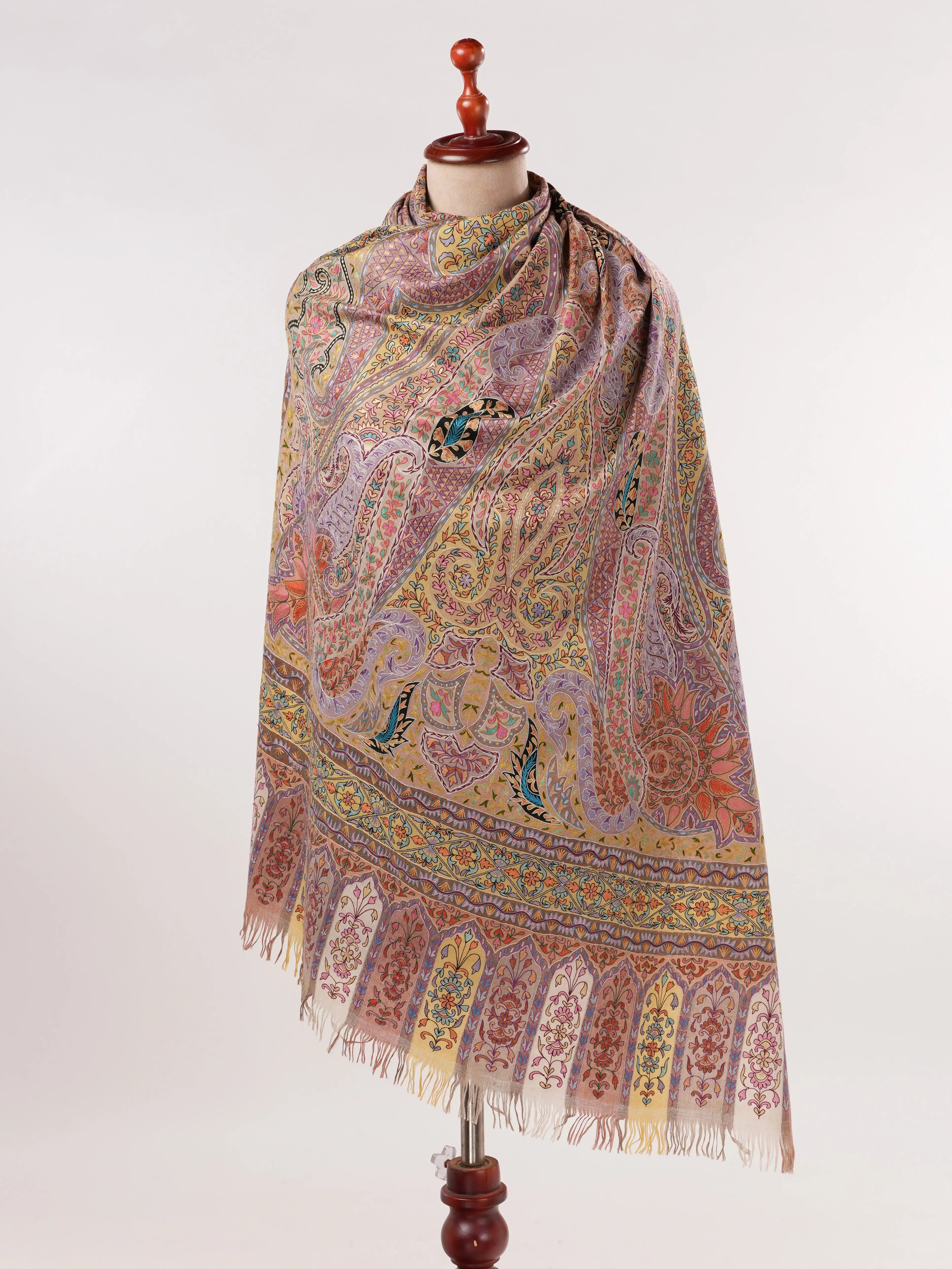 Elegant Handwoven Pashmina Shawl with Kalamkari Hand Embroidery Shahkaar.com
