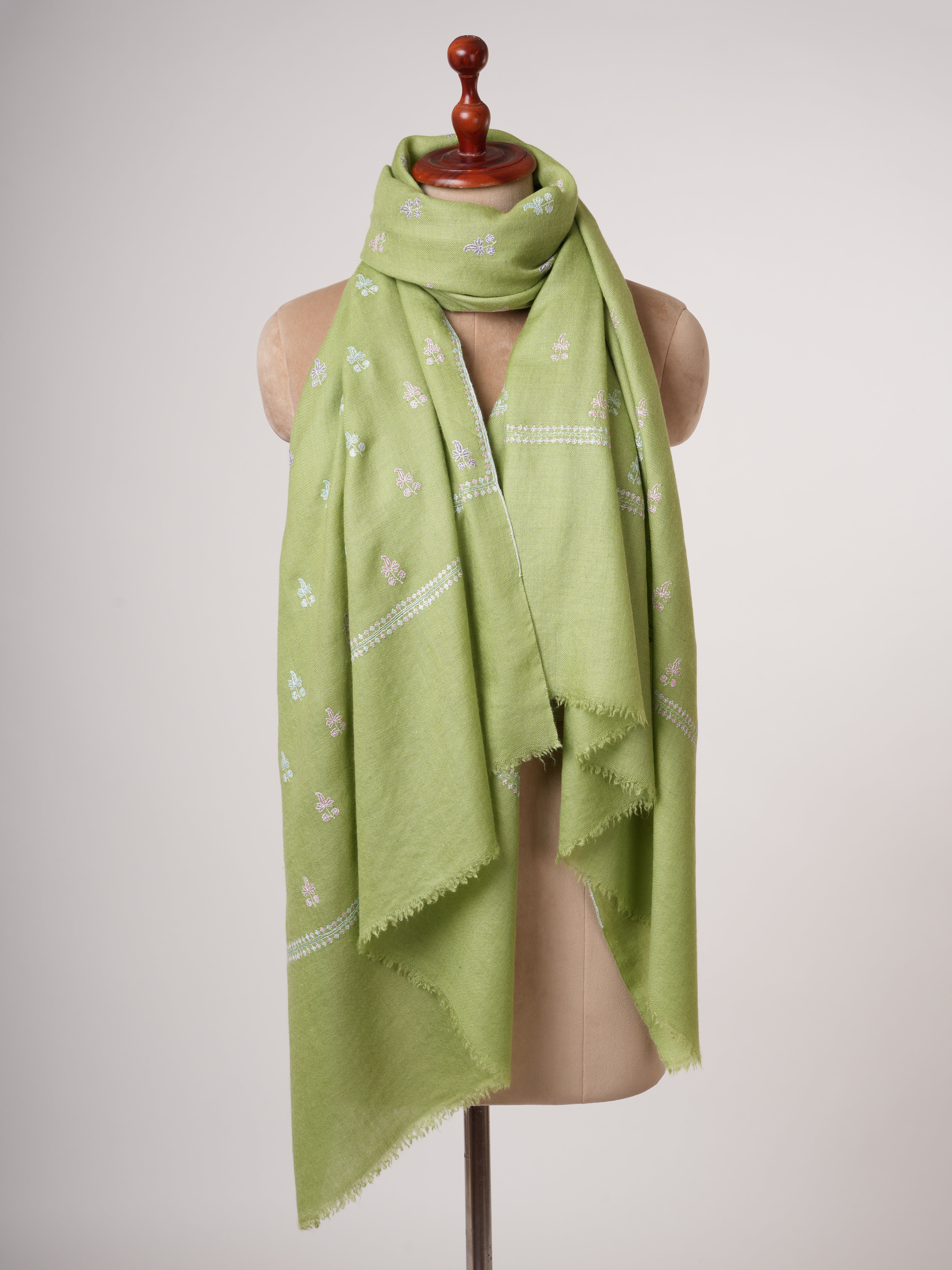 Green Kashmiri Pashmina Shawl with Fine Buteh Embroidery
