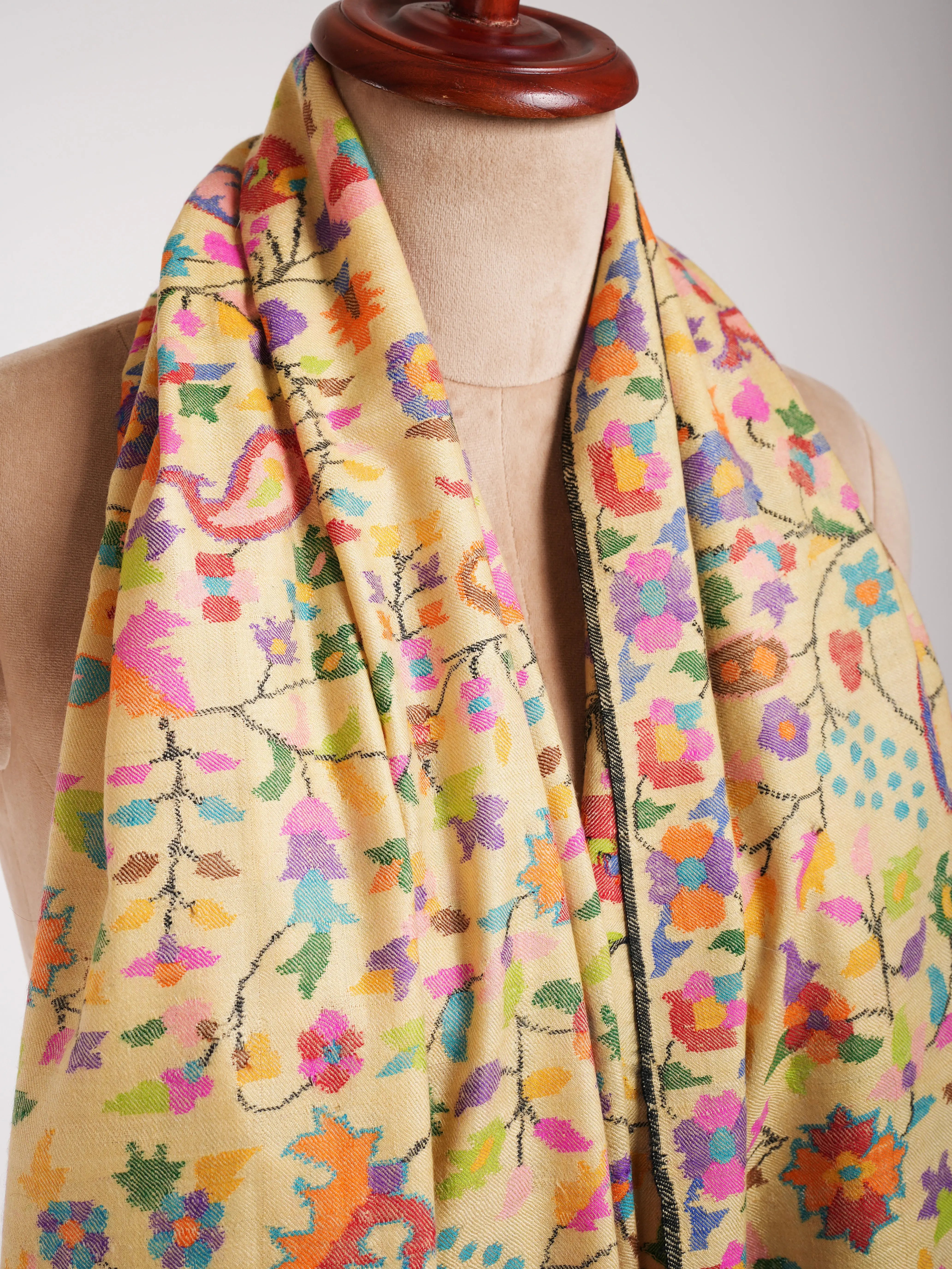 Yellow Handwoven Kashmiri Kani Pashmina Shawl Shahkaar